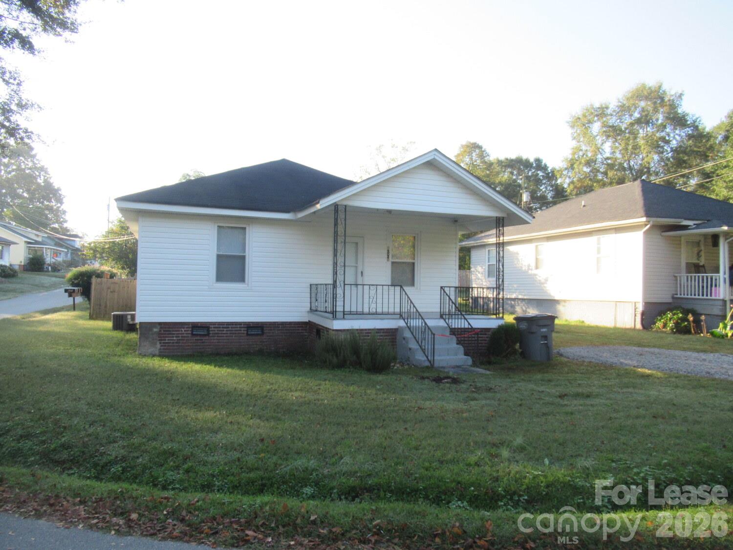 804 Carolina Mill Circle Property Photo 3