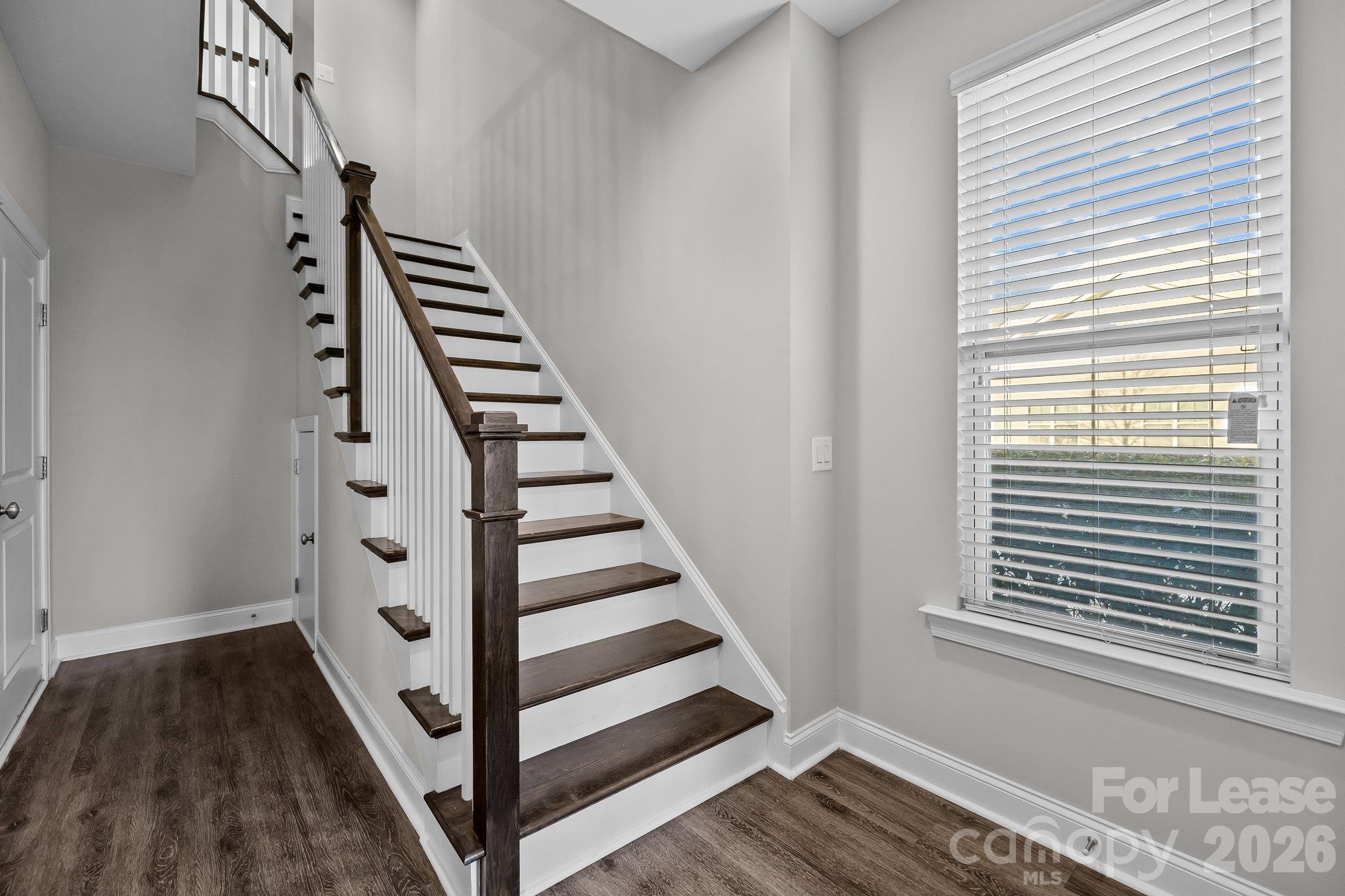 3204 Moss Lane Property Photo 6