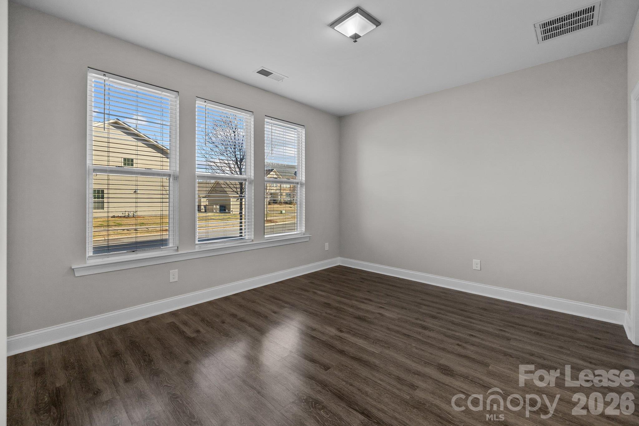 3204 Moss Lane Property Photo 8