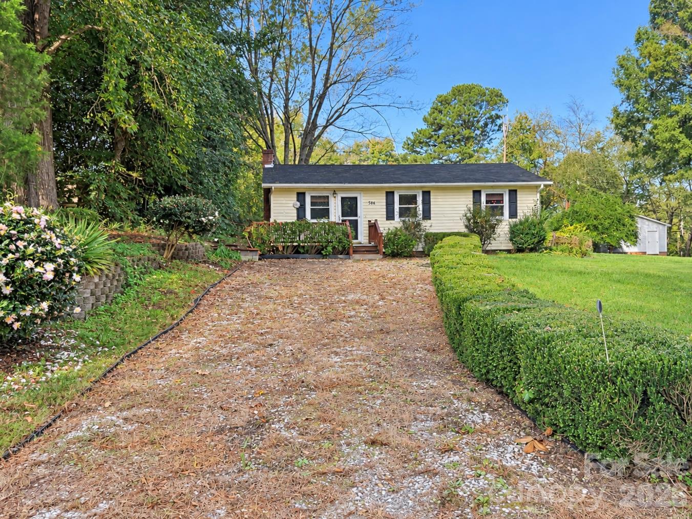 586 Shiloh Road Property Photo 1