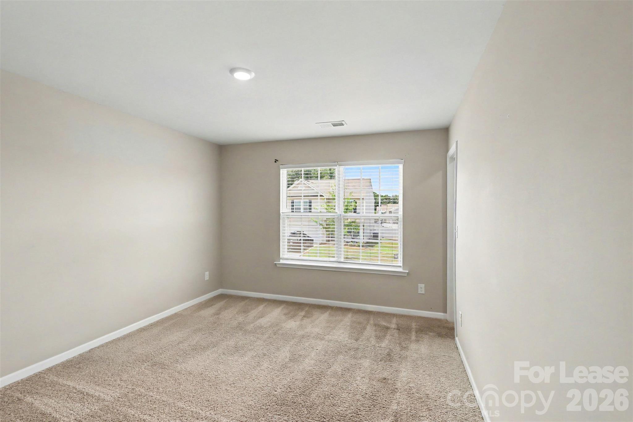 310 Kingsford Drive Property Photo 7