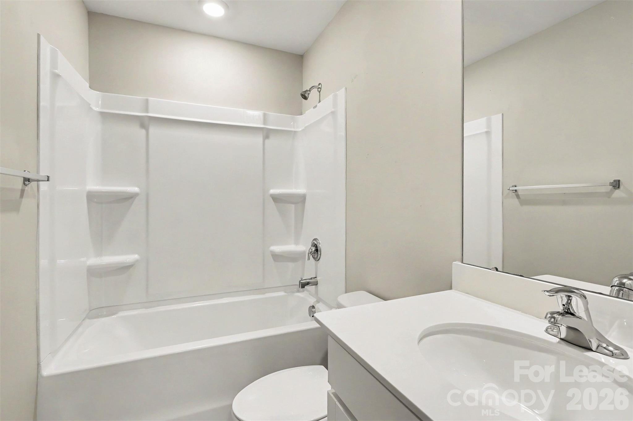 310 Kingsford Drive Property Photo 12