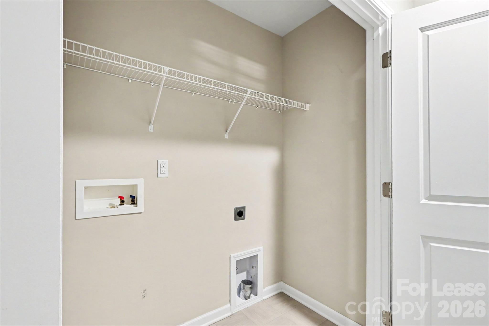 310 Kingsford Drive Property Photo 15