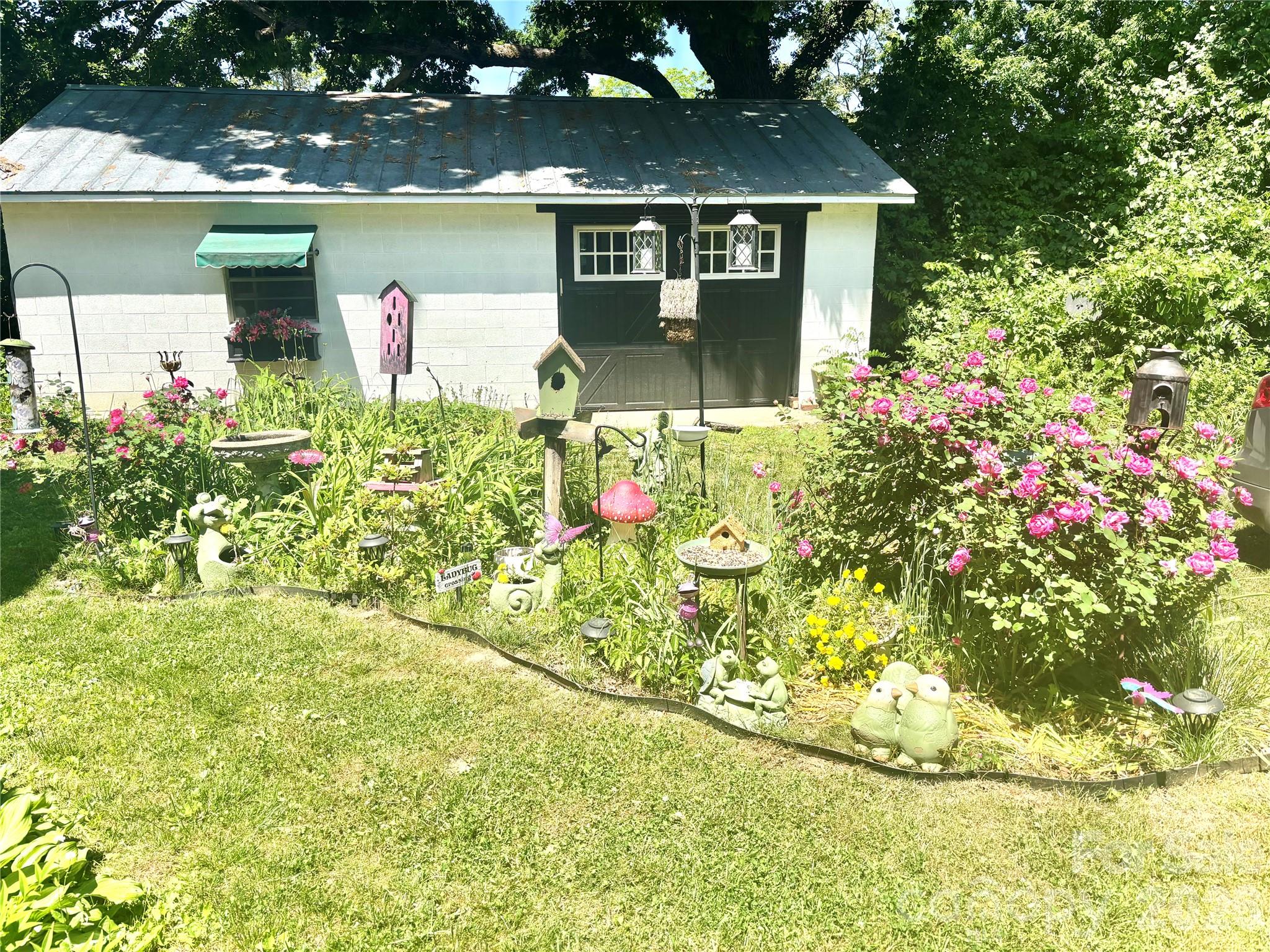 219 Stoney Mountain Road Property Photo 5