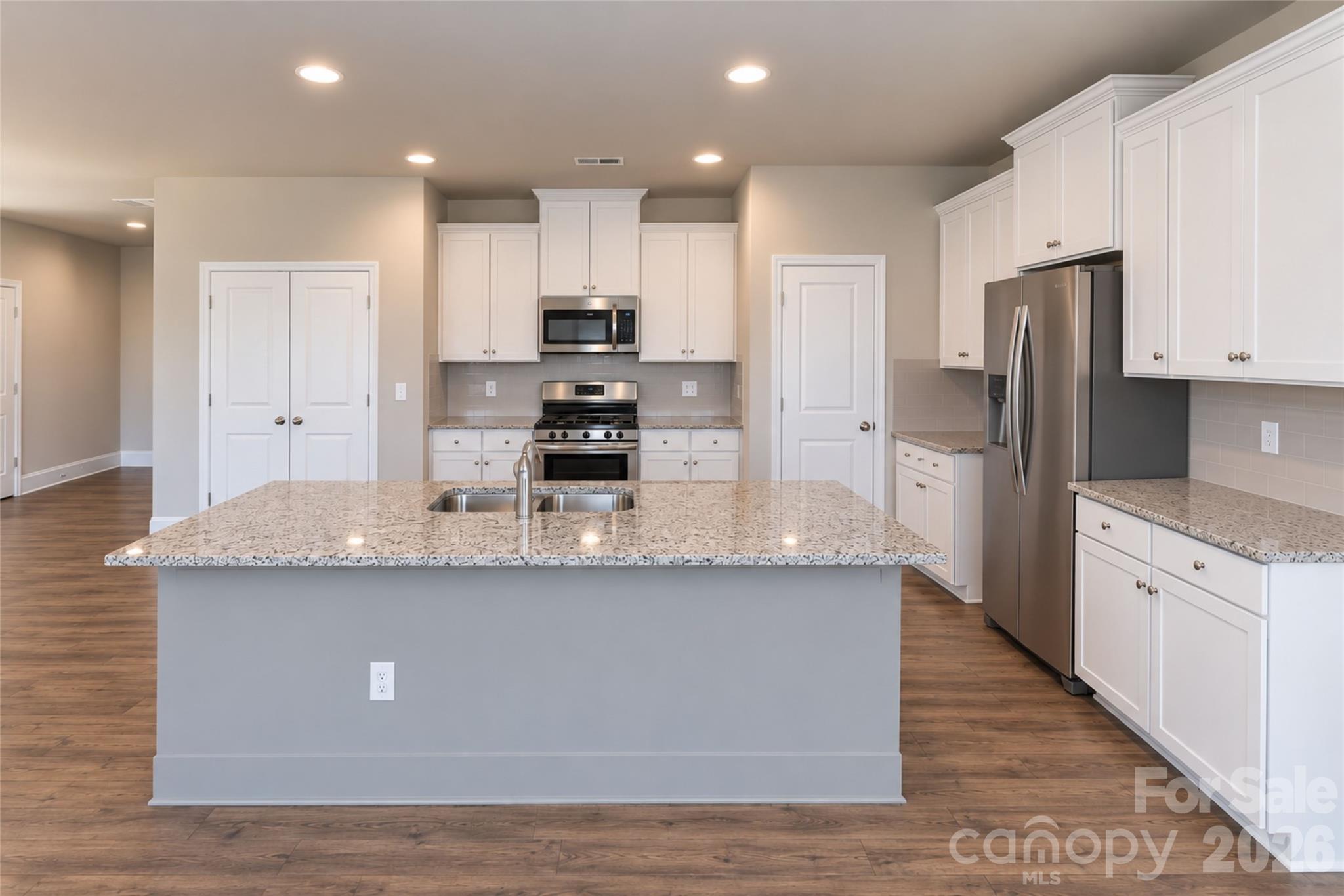 5321 Bella Rose Court Property Photo 12