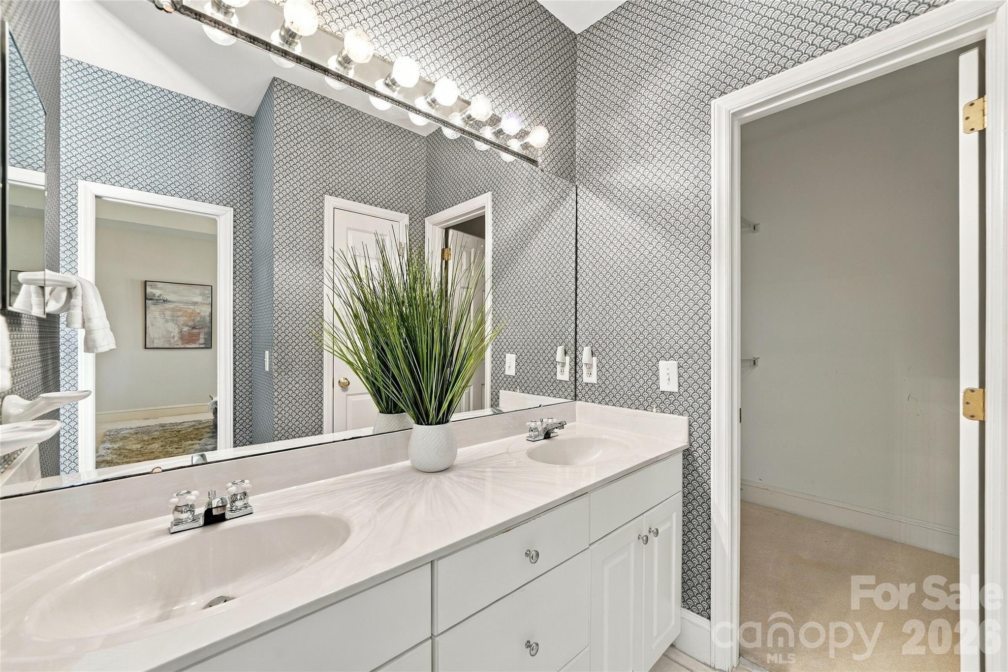155 Lake Point Drive Property Photo 15
