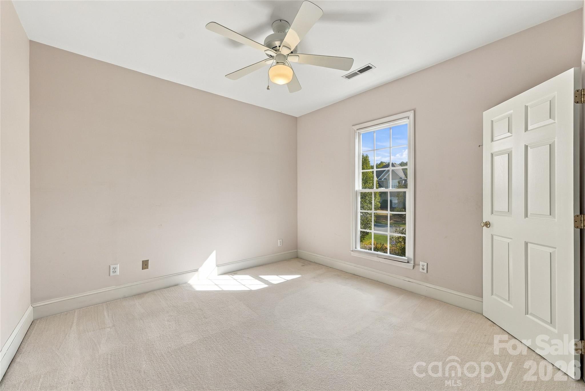 155 Lake Point Drive Property Photo 26