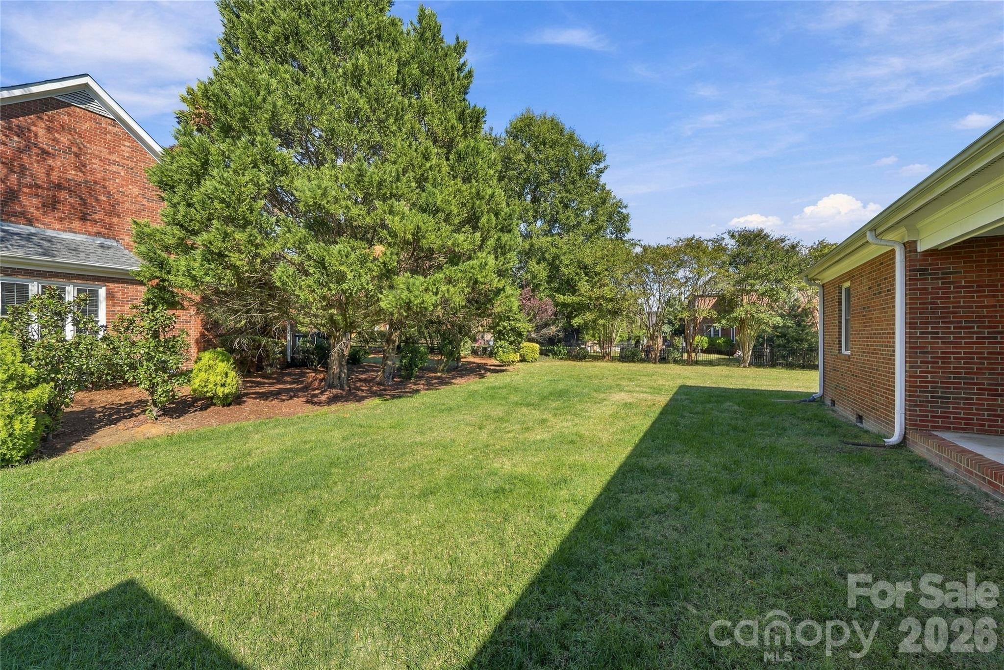155 Lake Point Drive Property Photo 33