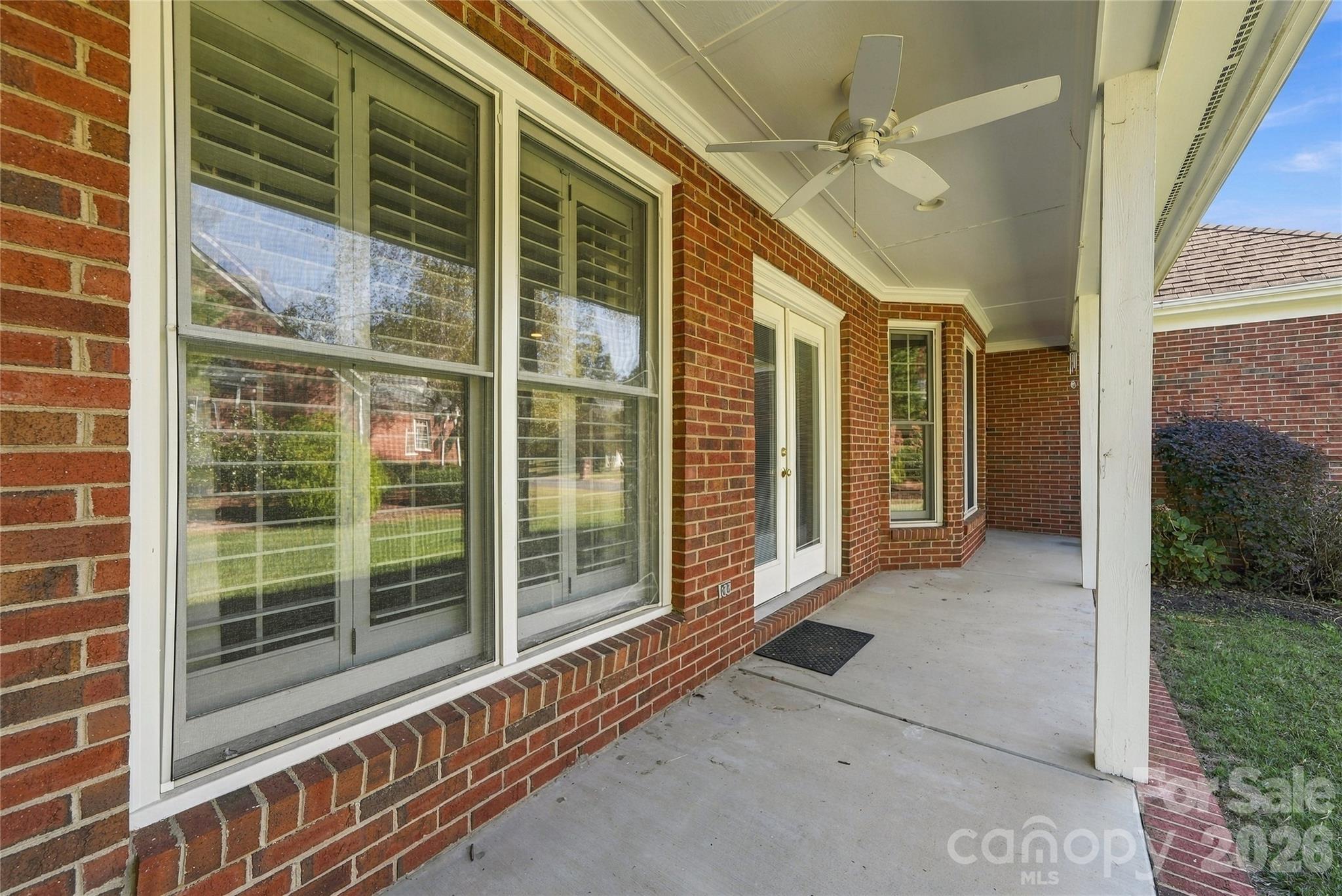 155 Lake Point Drive Property Photo 35