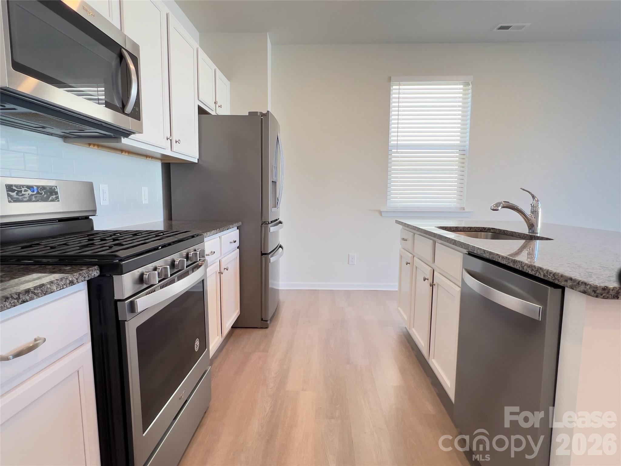 3018 Eastcott Avenue Property Photo 24