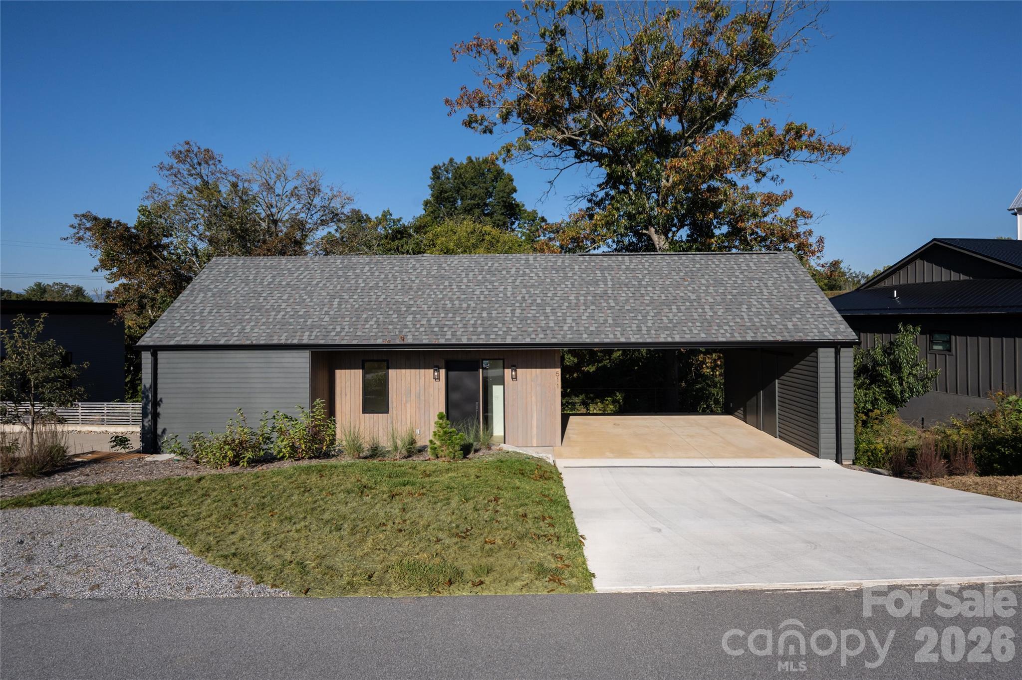 511 Wilma Dykeman Trail Property Photo 1