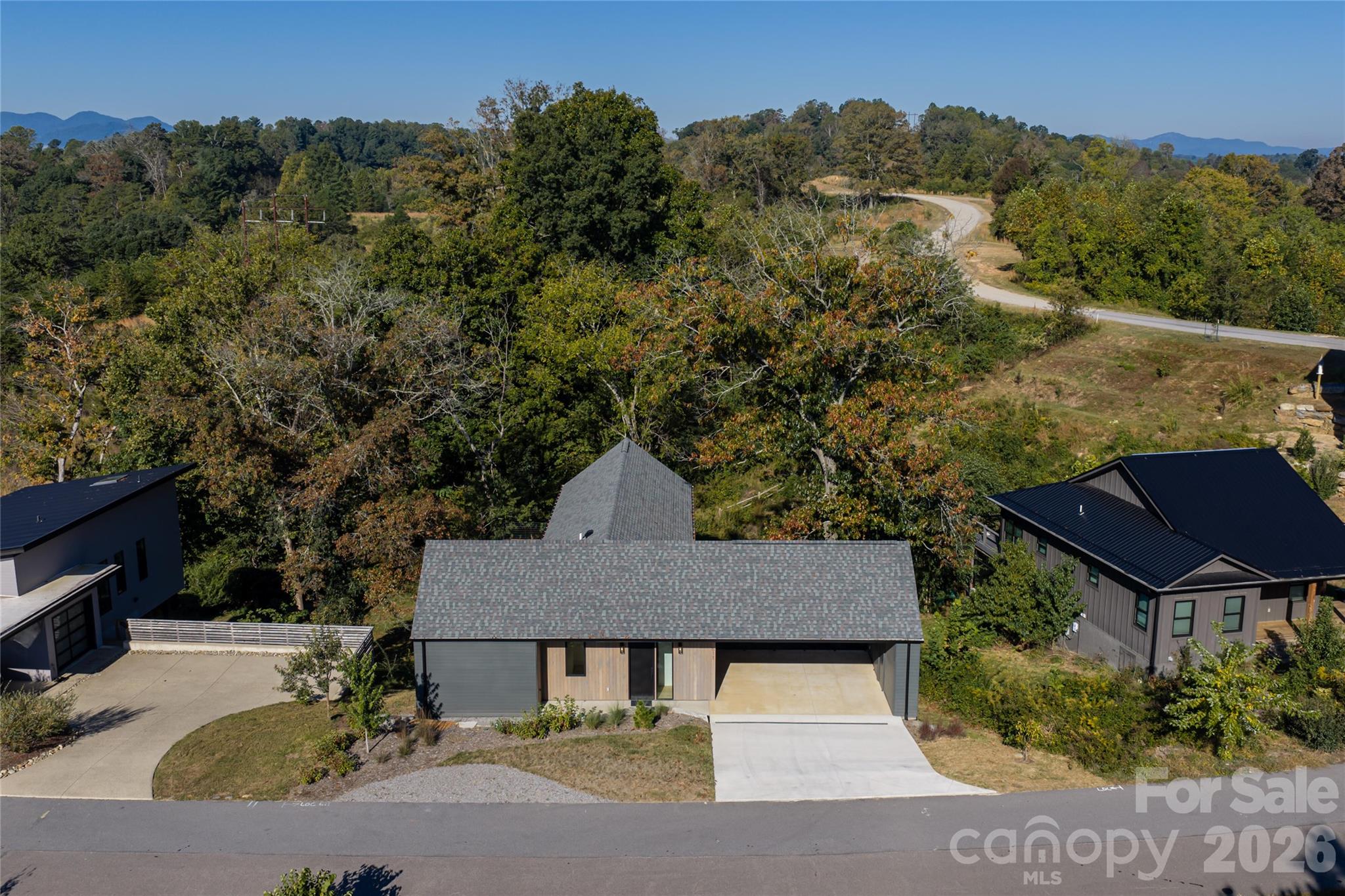 511 Wilma Dykeman Trail Property Photo 18