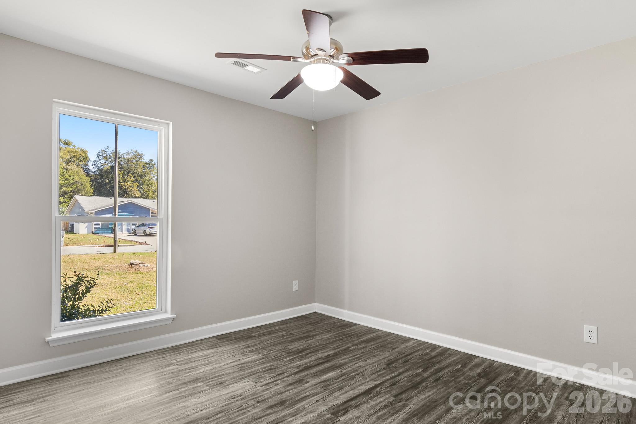 7607 Eastbourne Road Property Photo 4