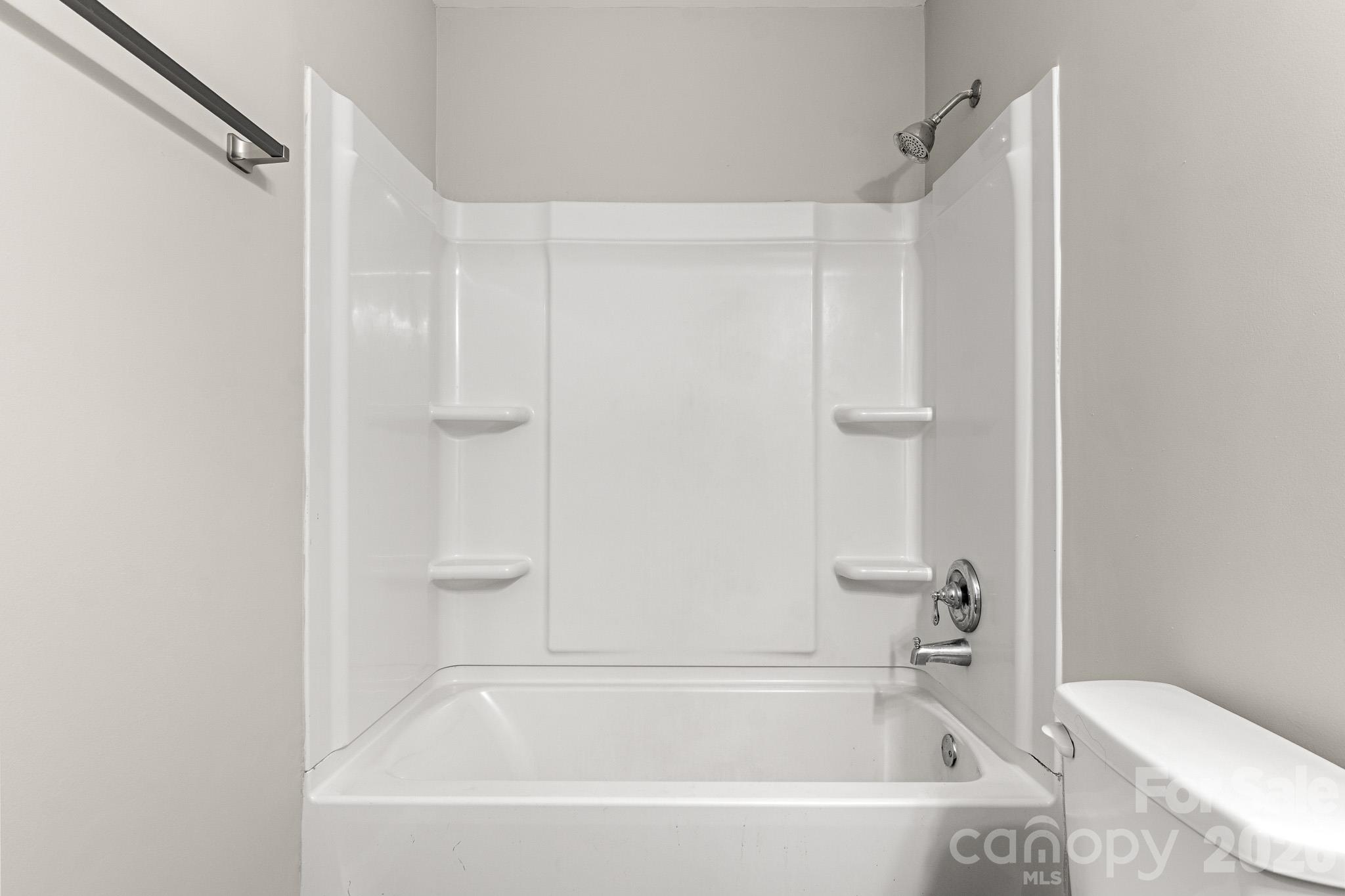 7607 Eastbourne Road Property Photo 9