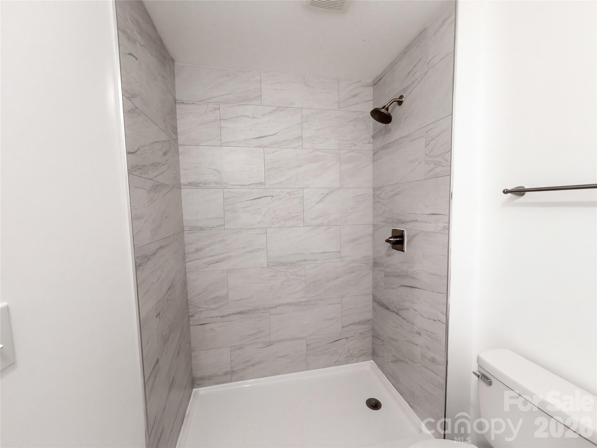 3002 Fallswood Drive Property Photo 17