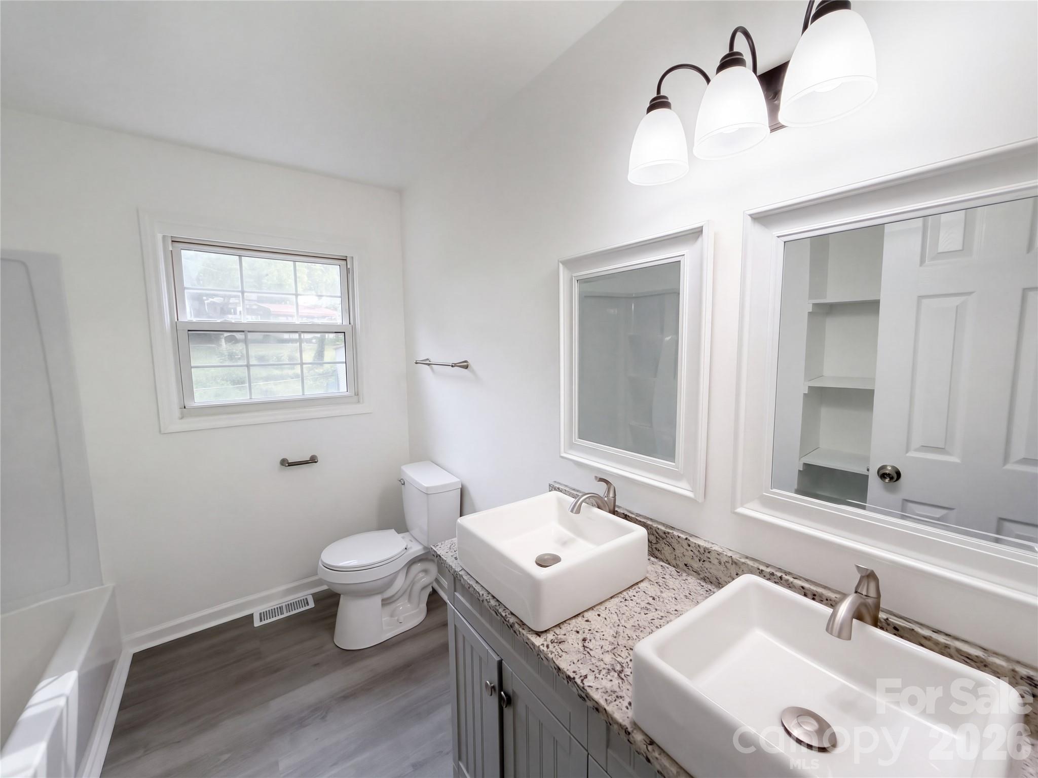 3002 Fallswood Drive Property Photo 18