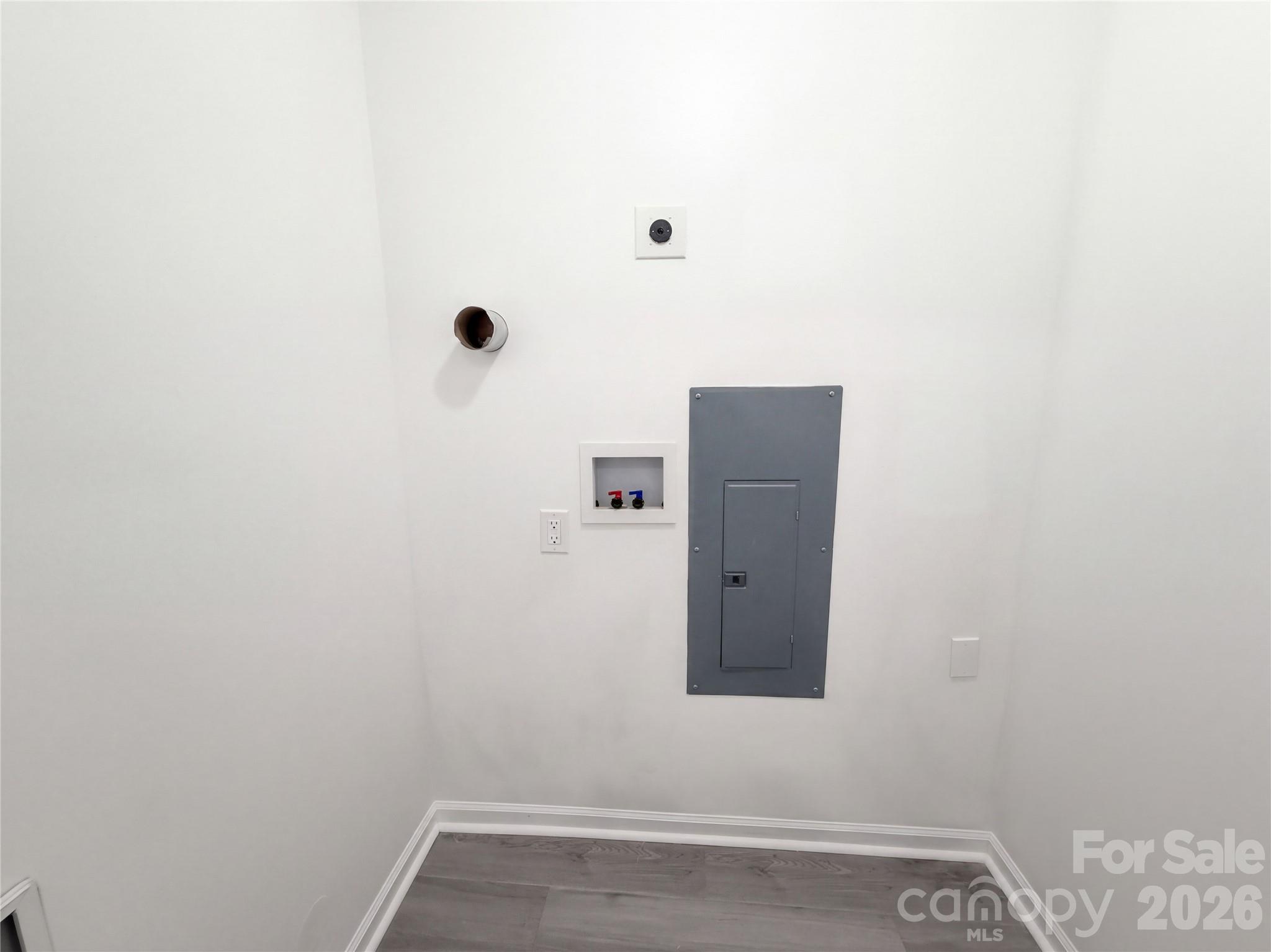 3002 Fallswood Drive Property Photo 21