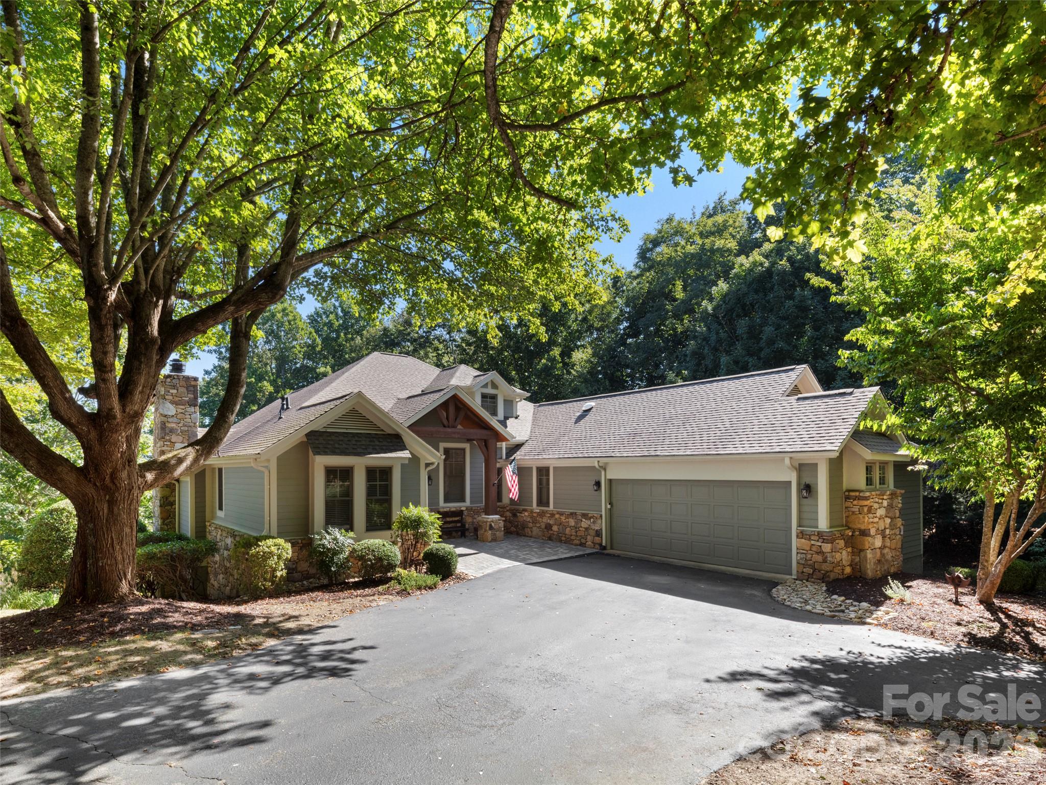 1 Meadow Ridge Lane Property Photo 1