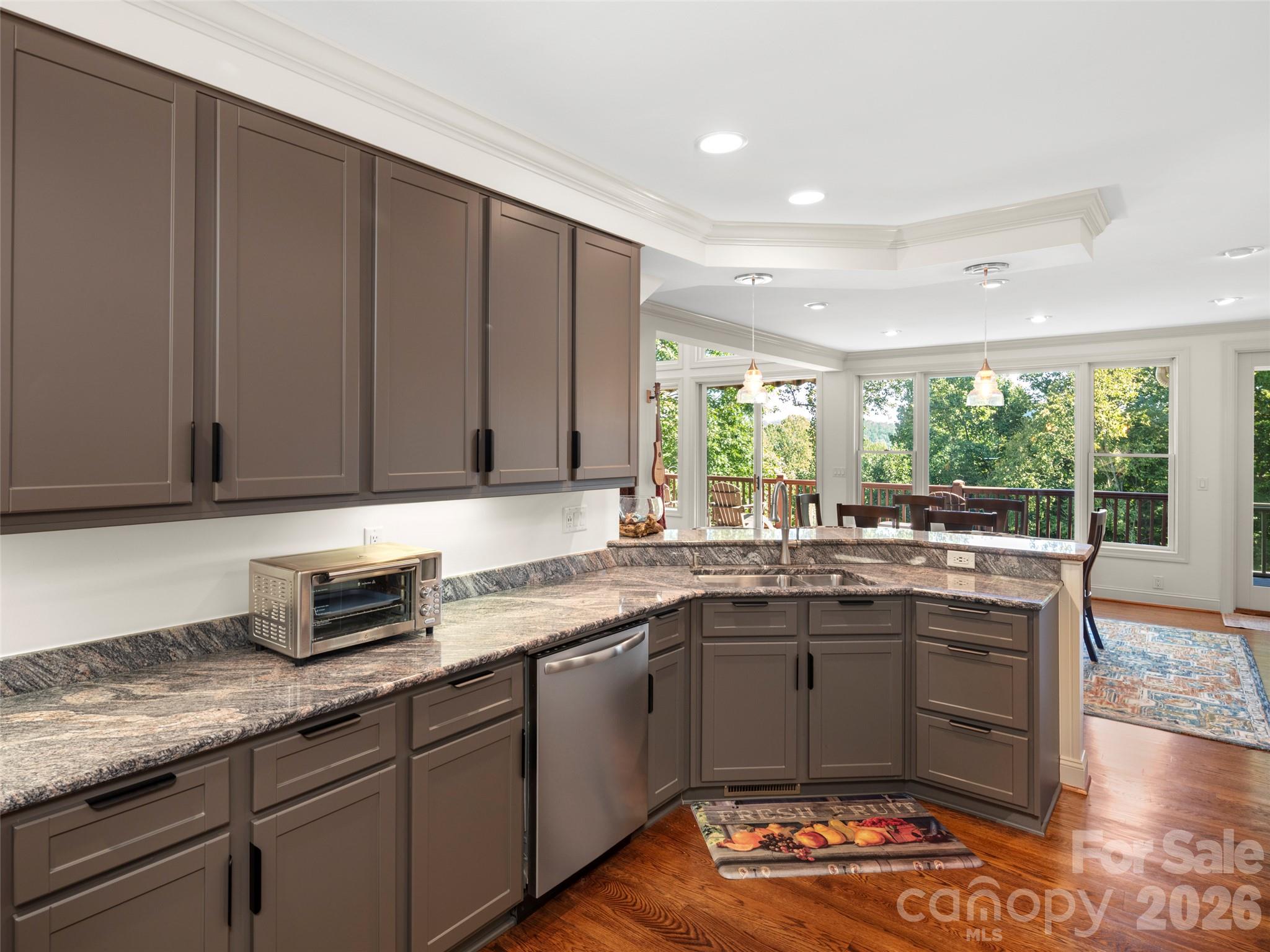 1 Meadow Ridge Lane Property Photo 16