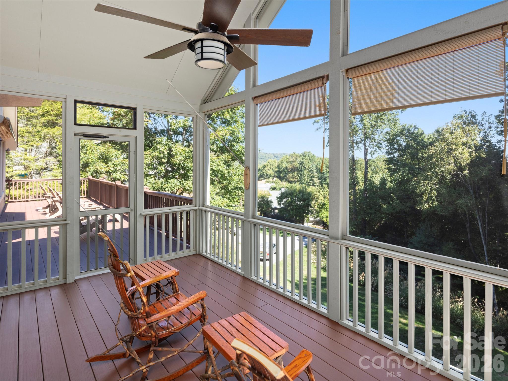 1 Meadow Ridge Lane Property Photo 19