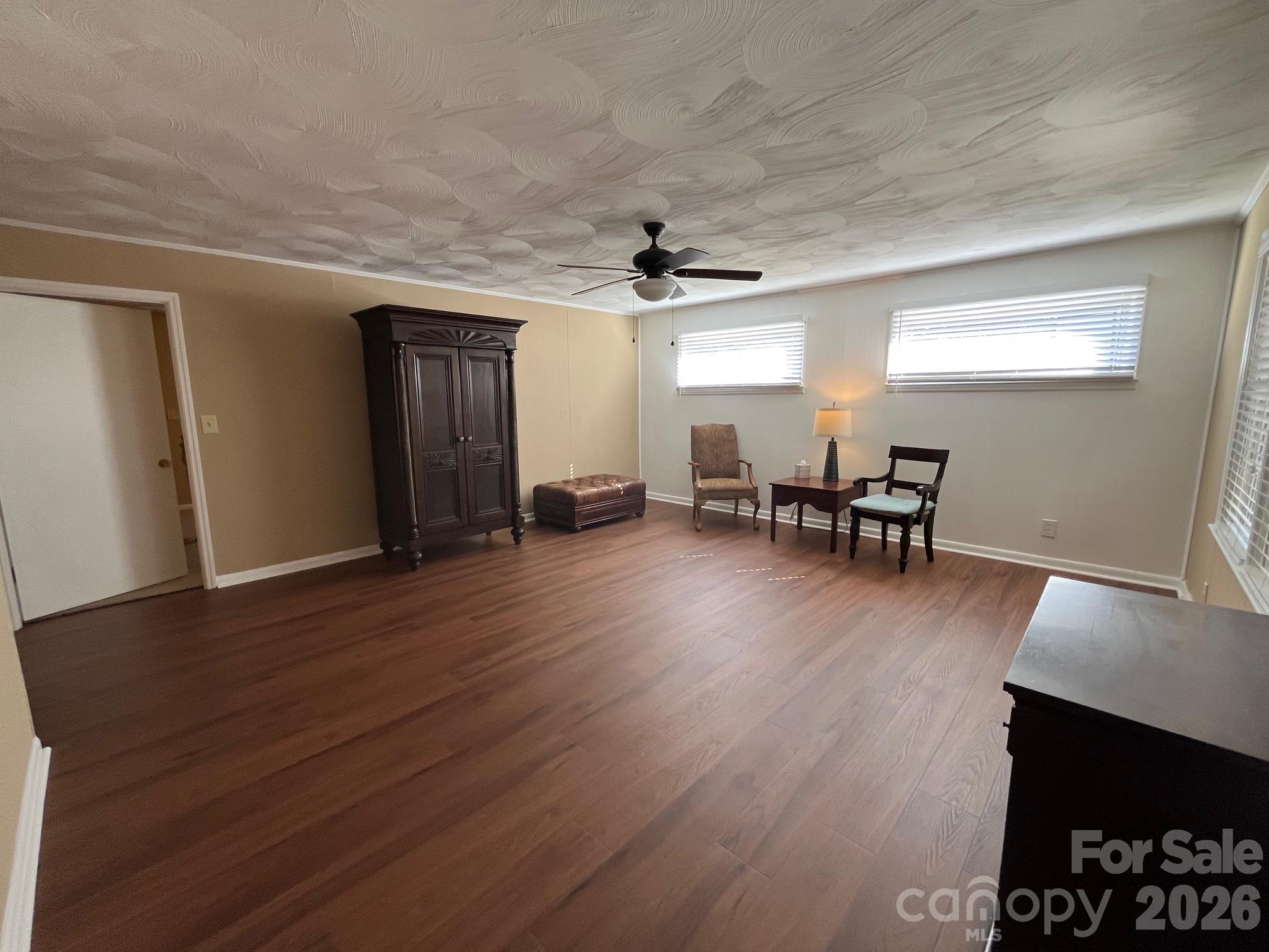 133 Kings Drive Property Photo 4