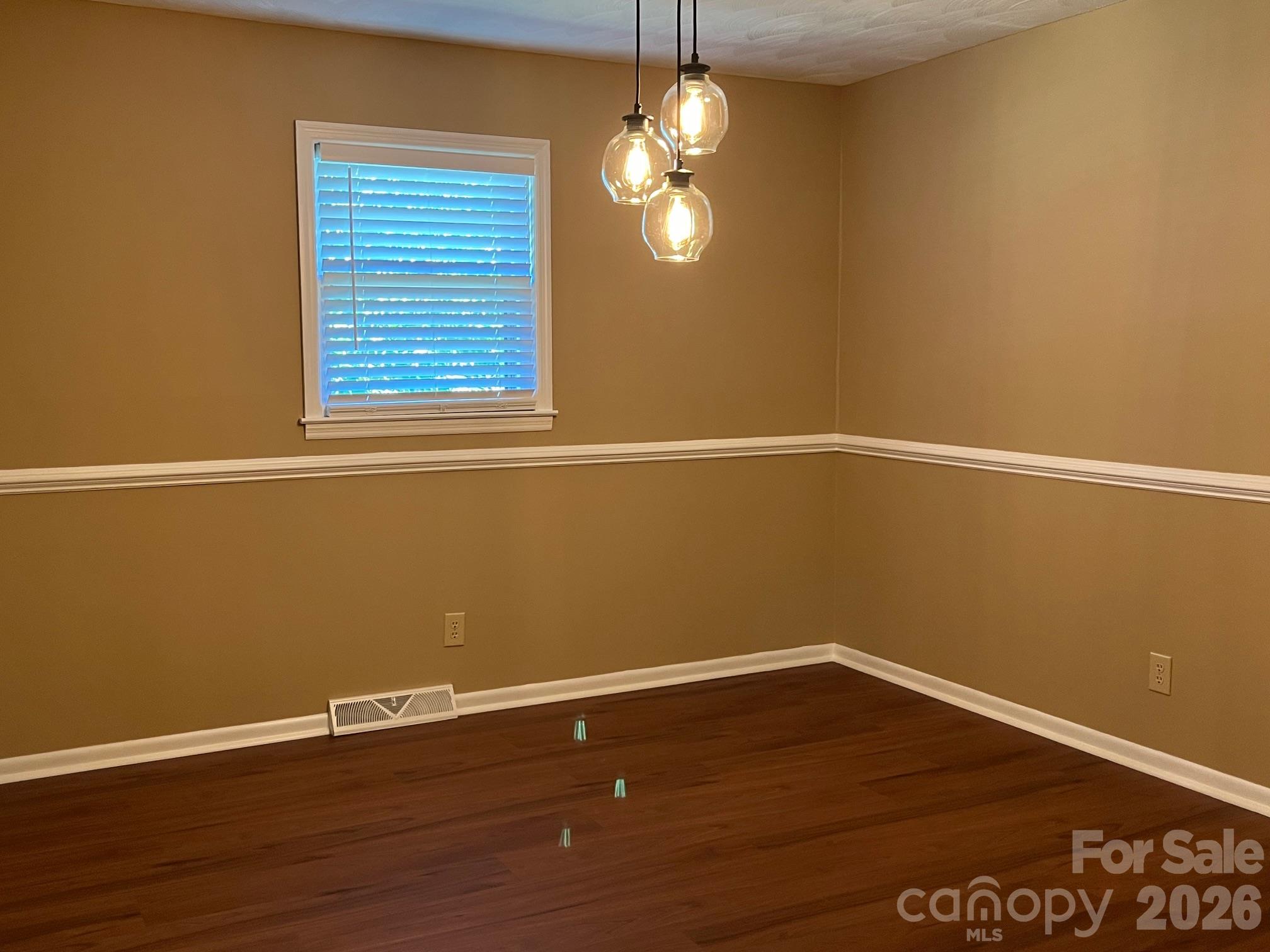 133 Kings Drive Property Photo 18