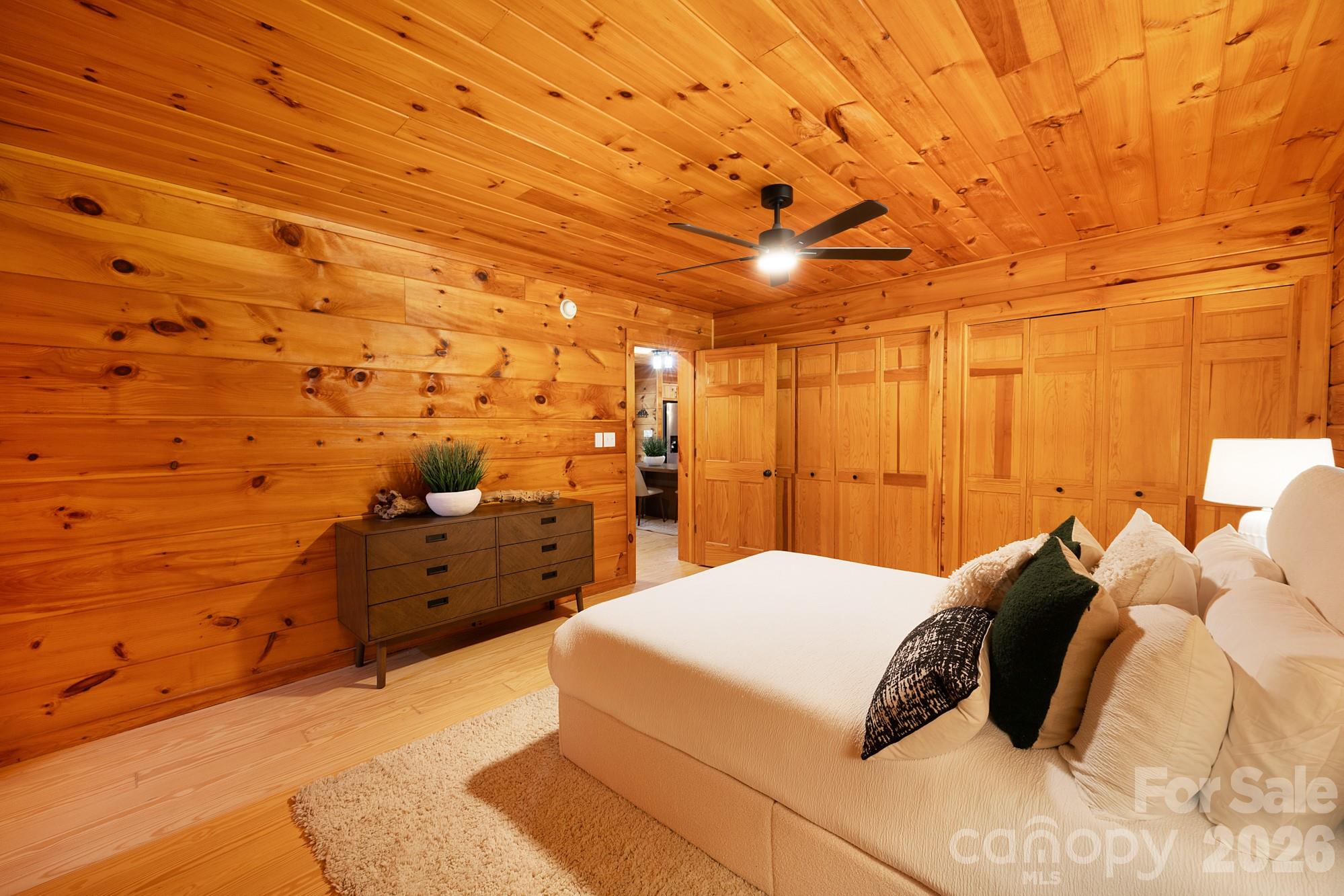 926 Cross Creek Drive Property Photo 11