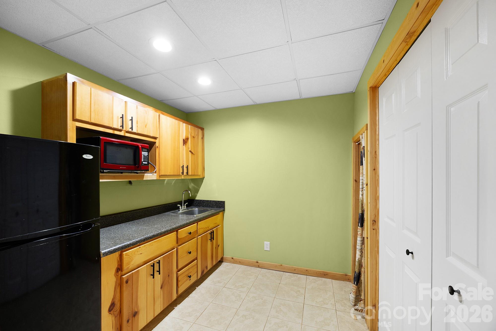 926 Cross Creek Drive Property Photo 27
