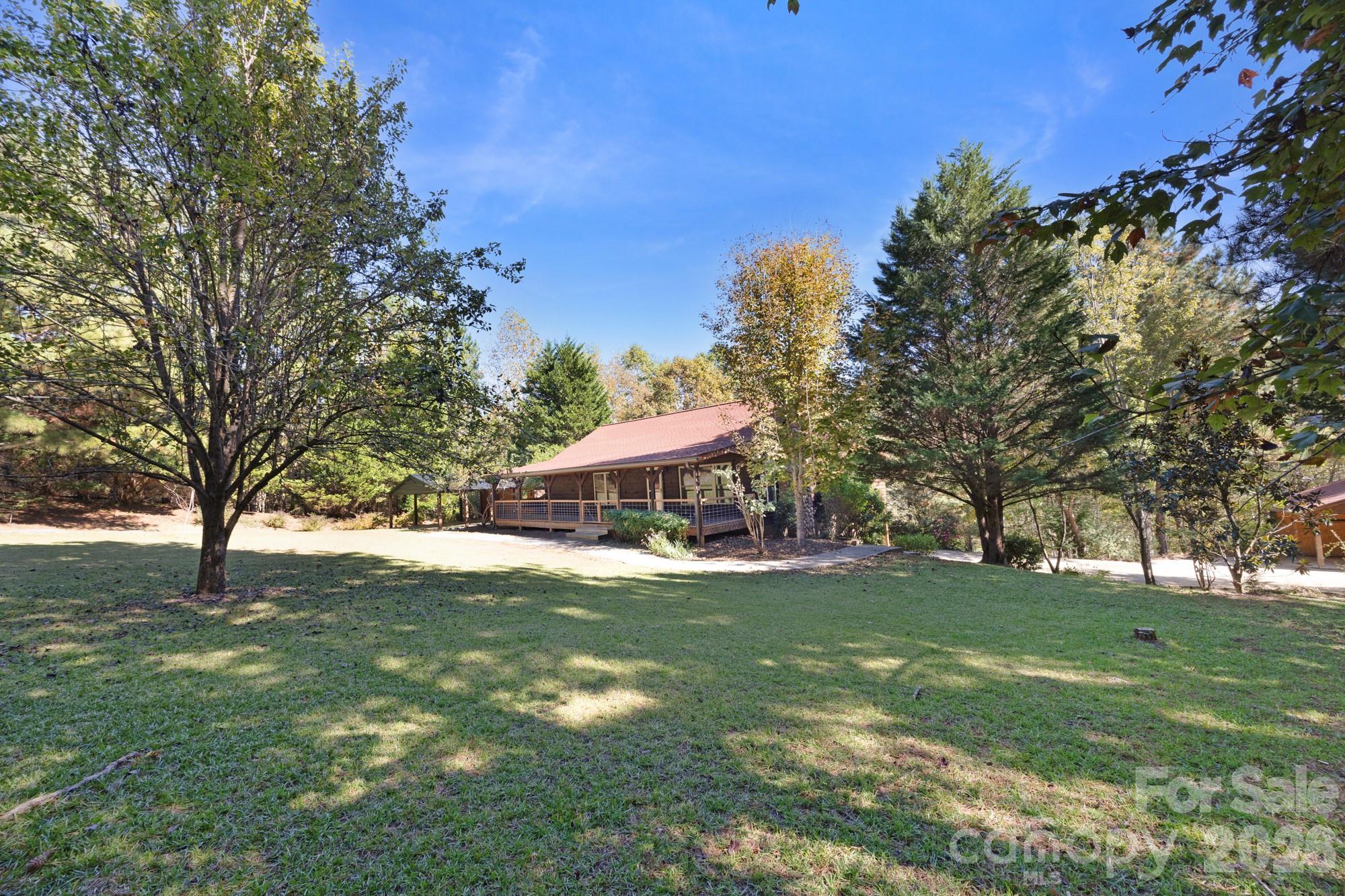 926 Cross Creek Drive Property Photo 32