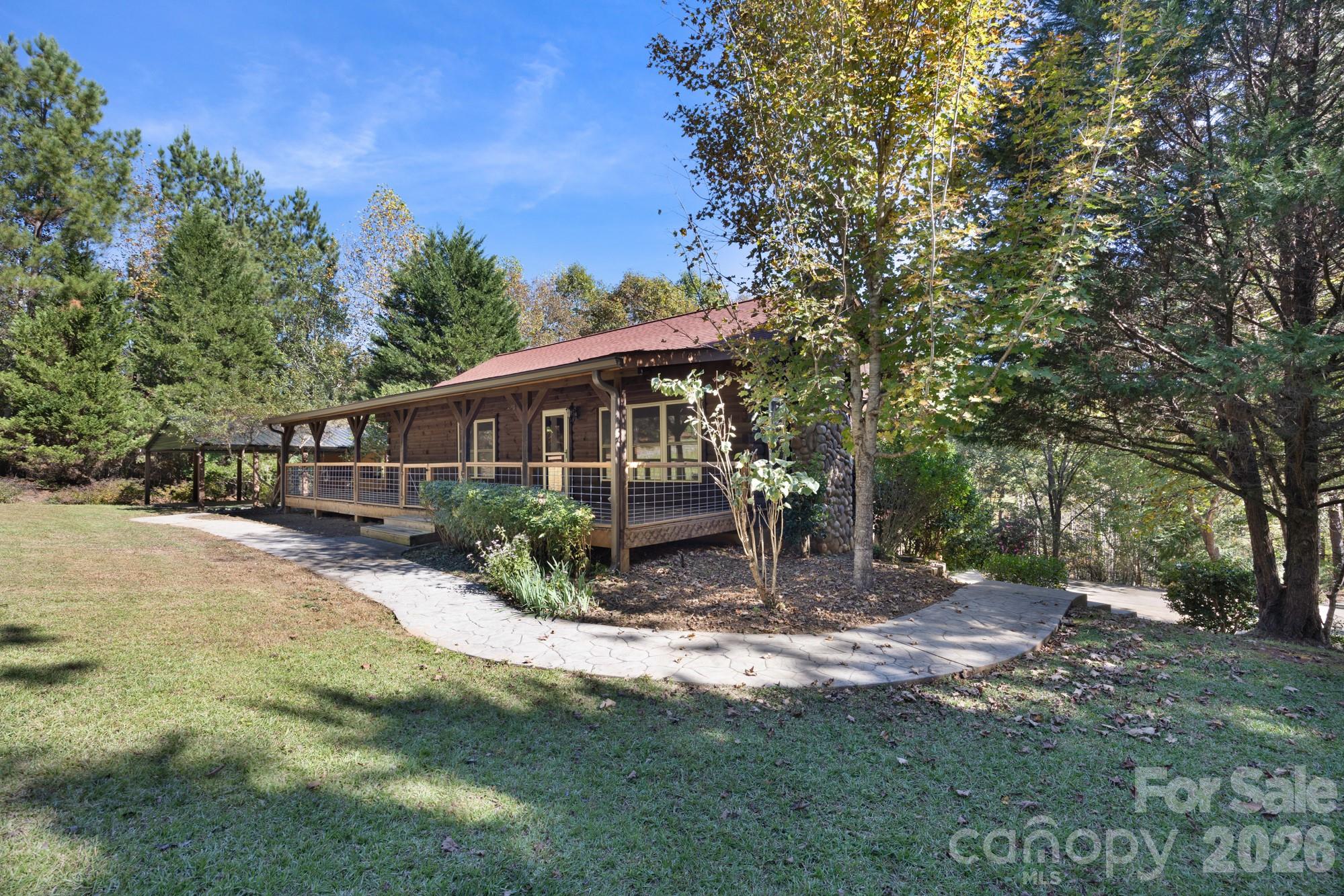 926 Cross Creek Drive Property Photo 33