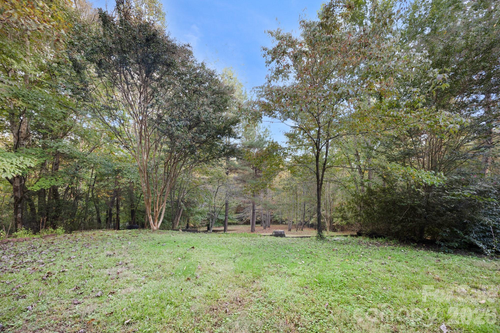 926 Cross Creek Drive Property Photo 40