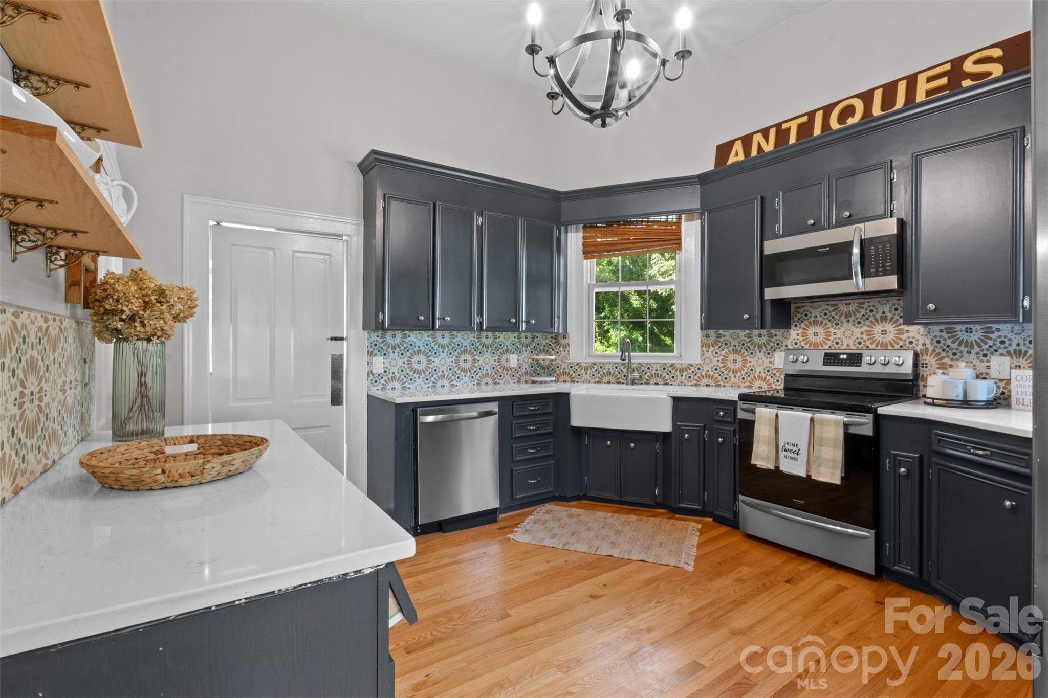 1235 Muller Road Property Photo 8