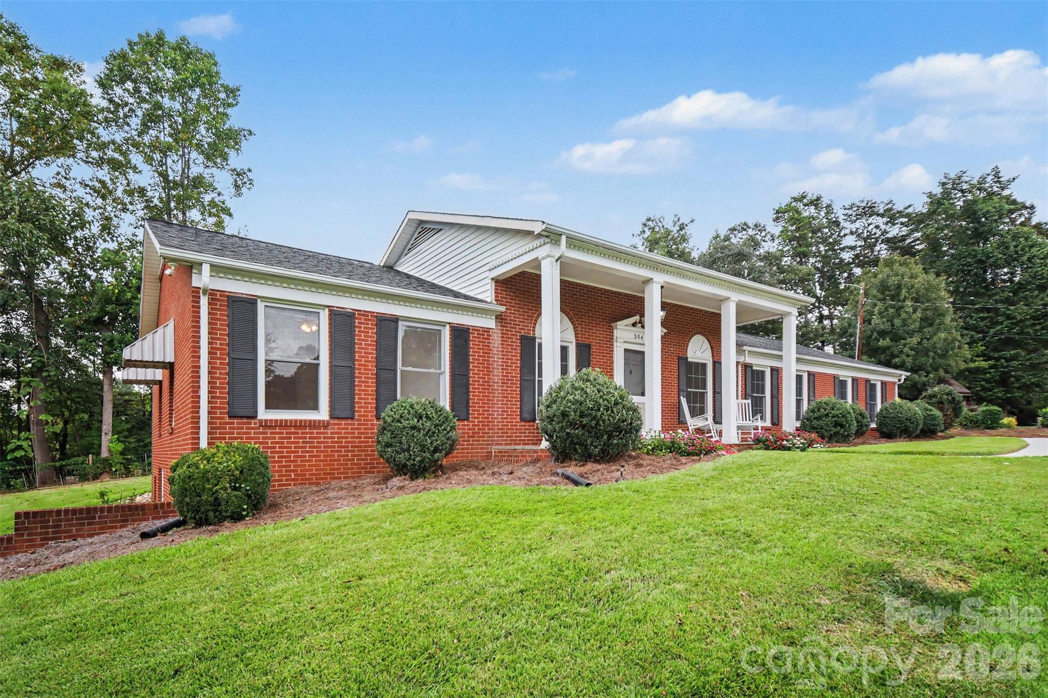304 Gregory Road Property Photo 2