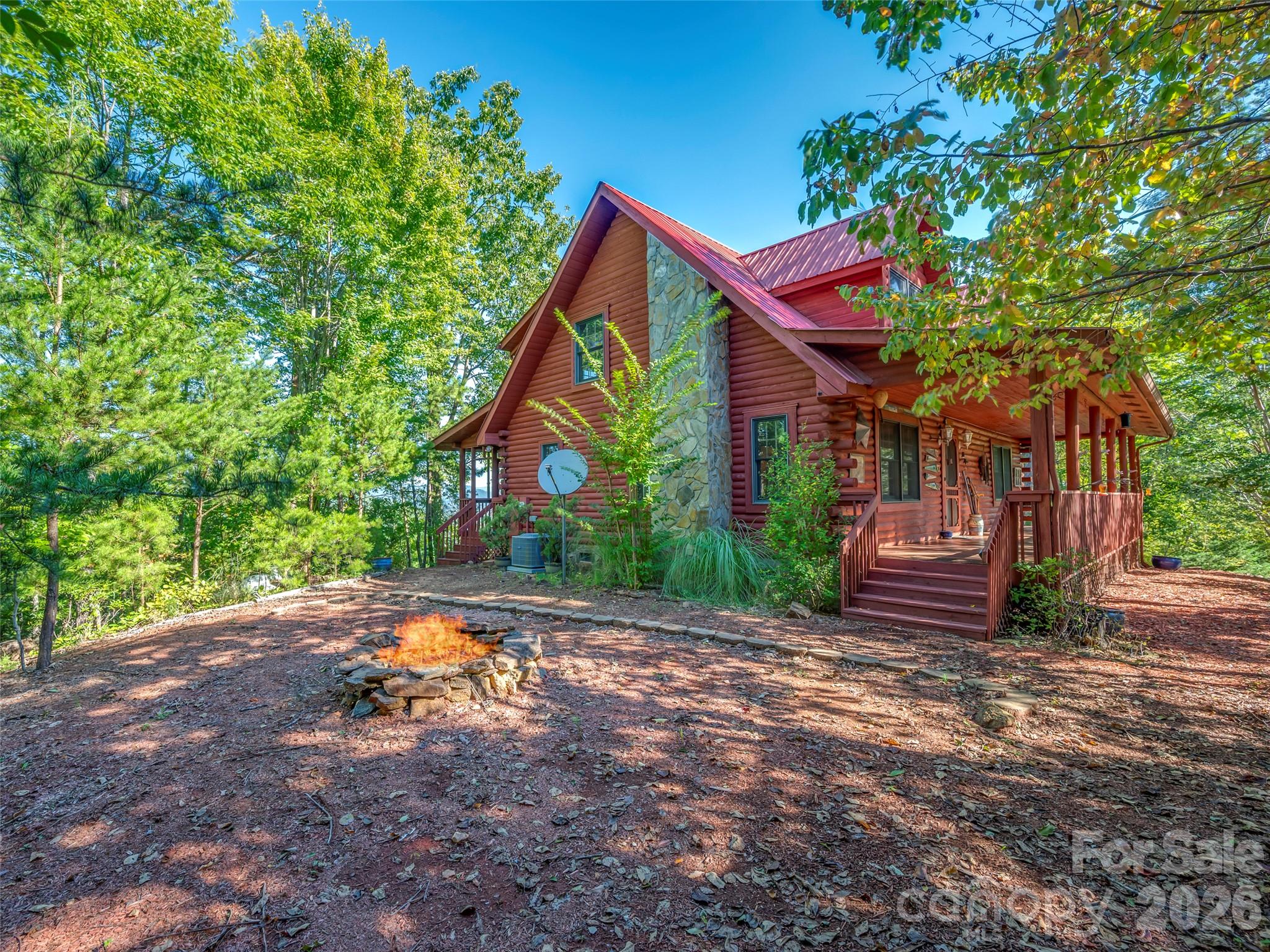 298 Summit Parkway Property Photo 1