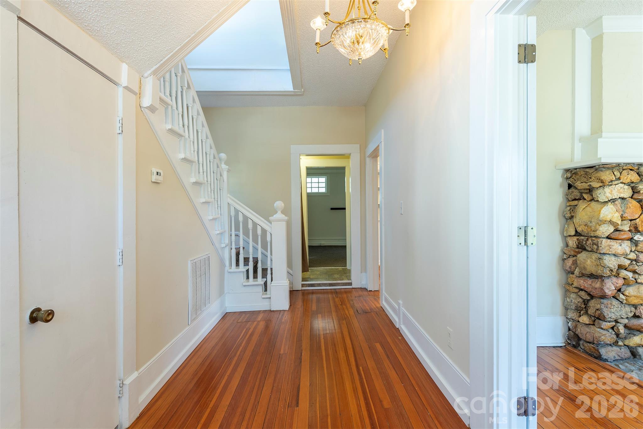 171 Charlotte Street Property Photo 15