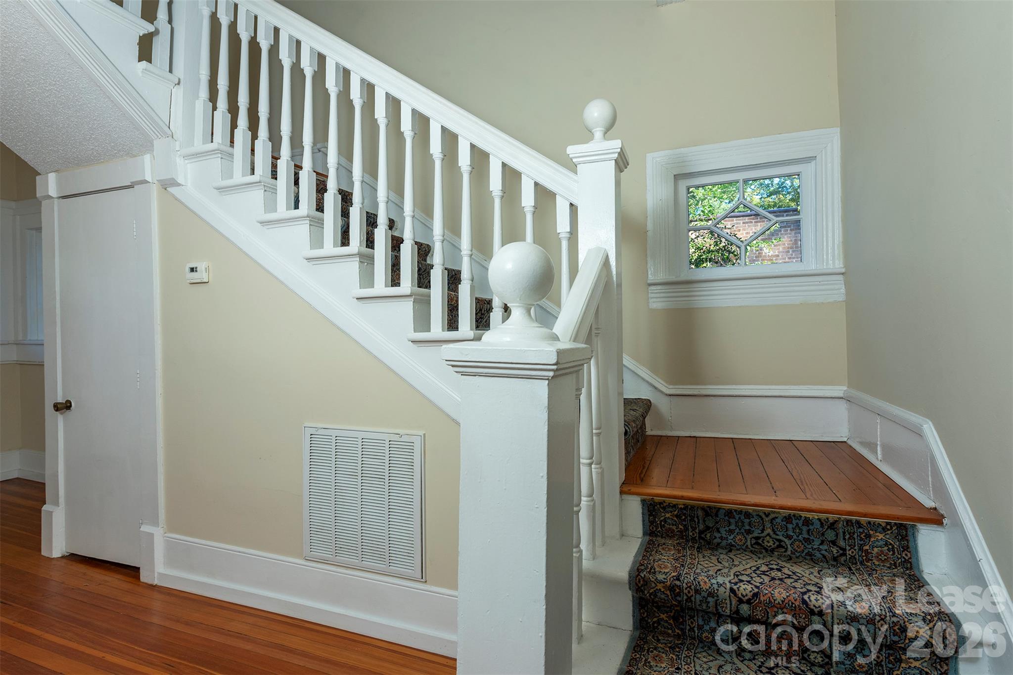171 Charlotte Street Property Photo 17
