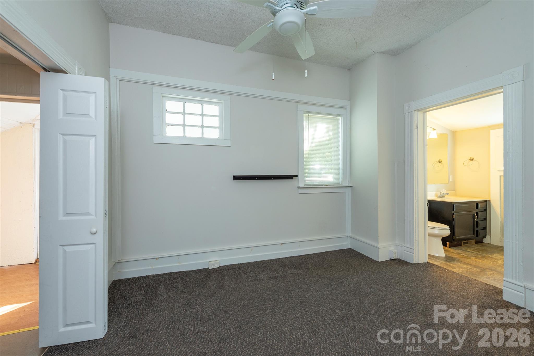 171 Charlotte Street Property Photo 18