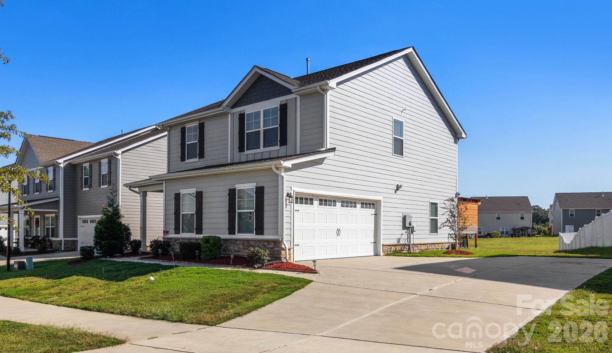 3634 Allenby Place Property Photo 4