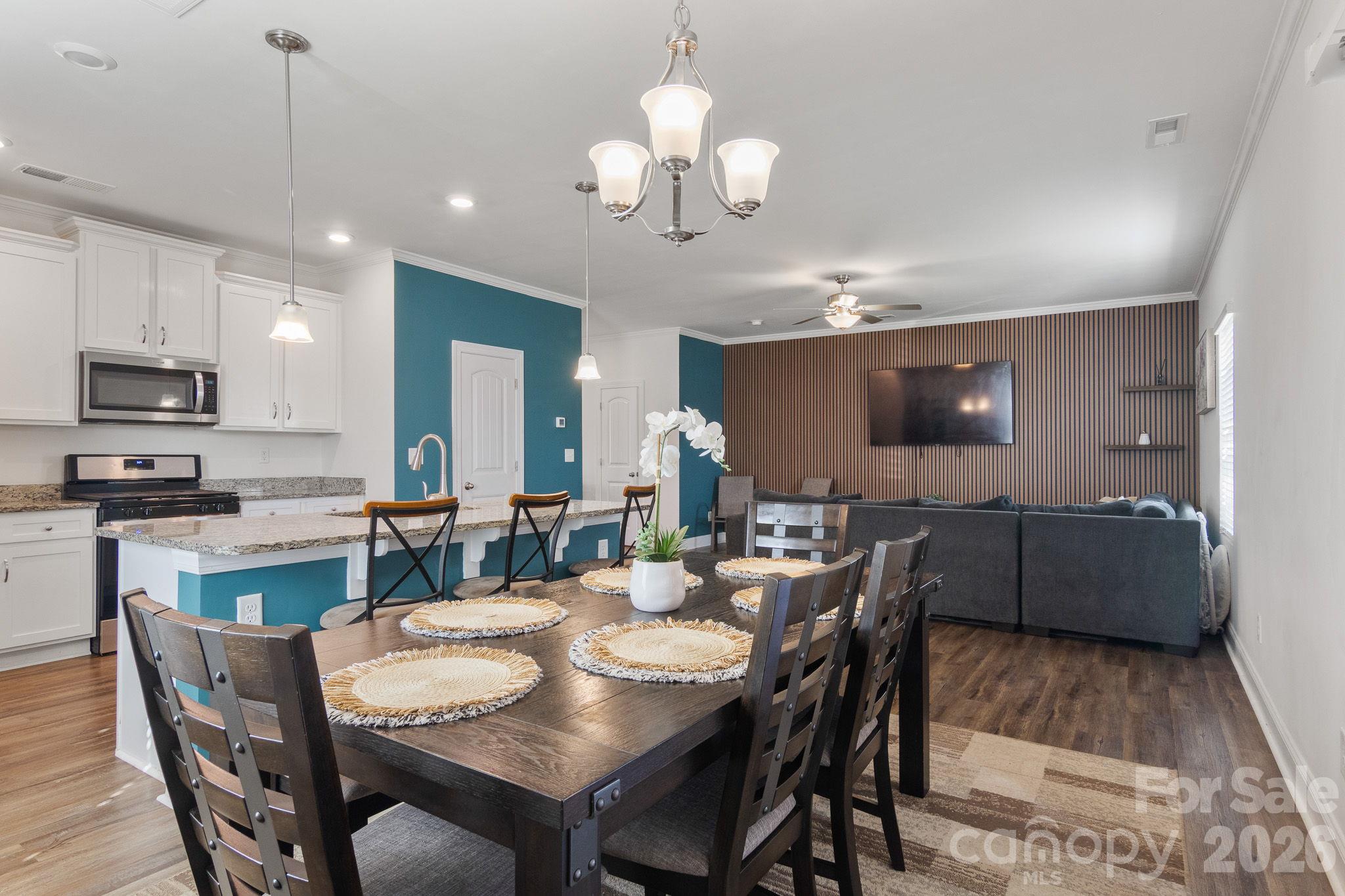 3634 Allenby Place Property Photo 9
