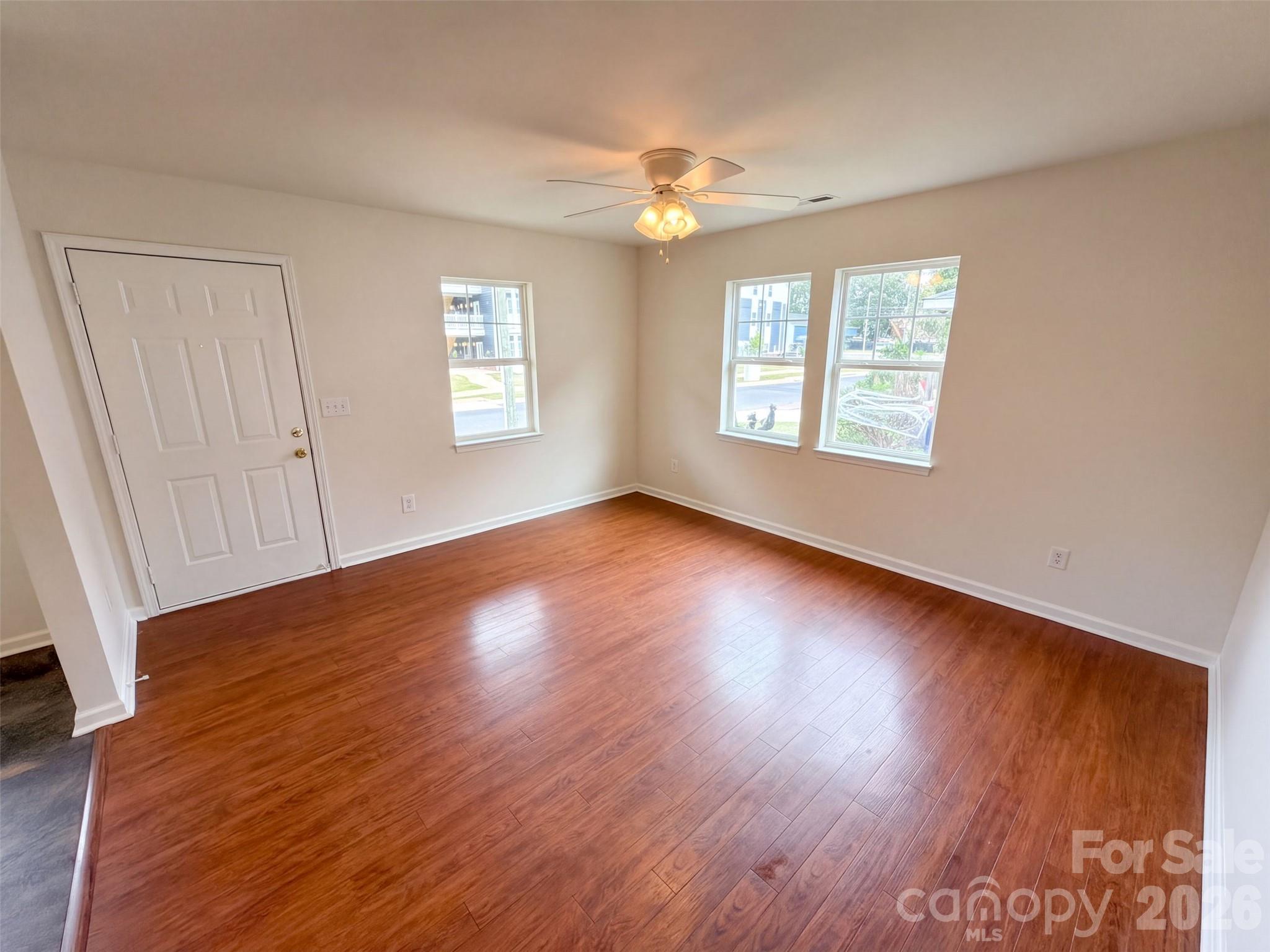 109 Lakewood Avenue Property Photo 3