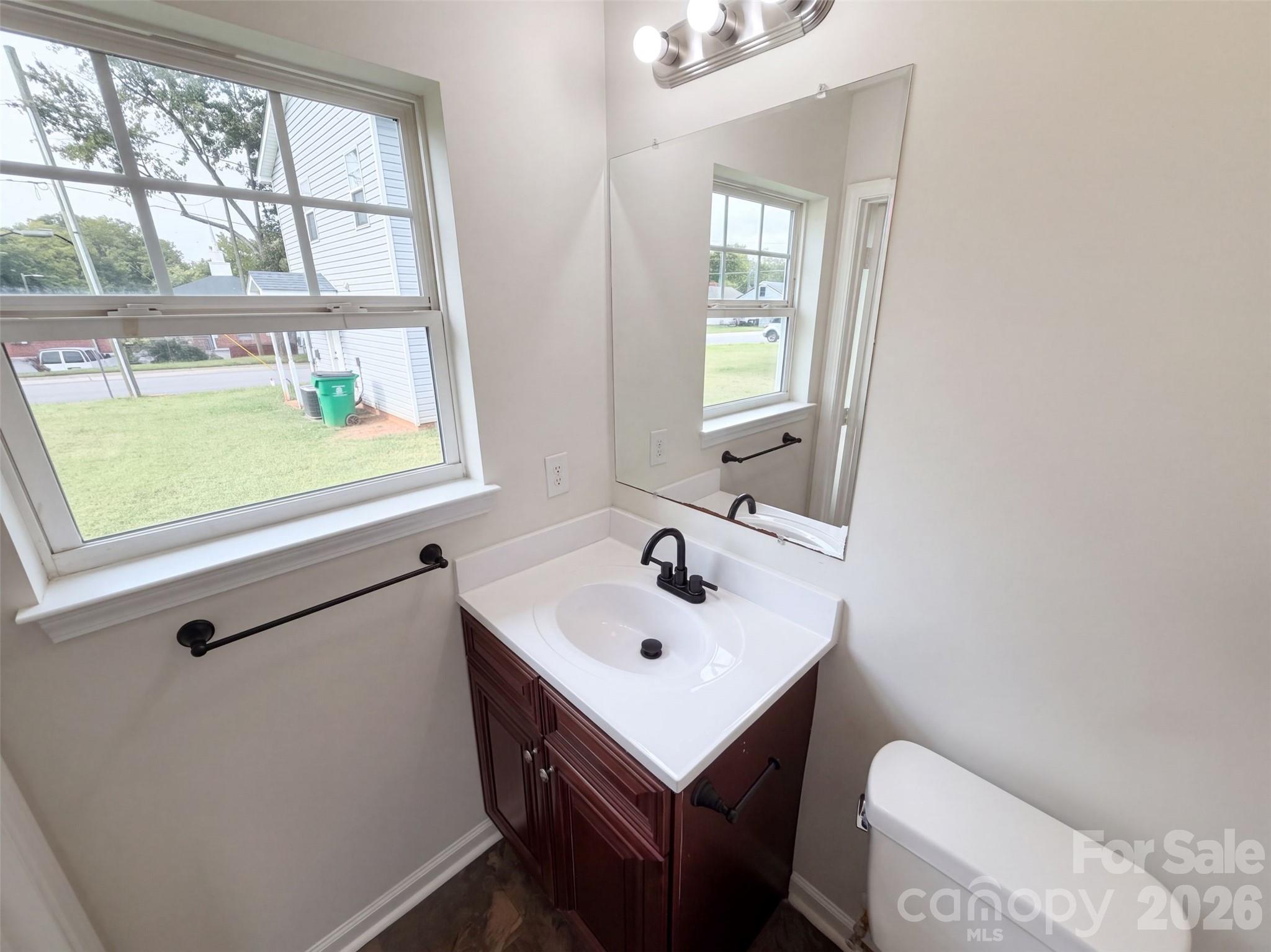 109 Lakewood Avenue Property Photo 11