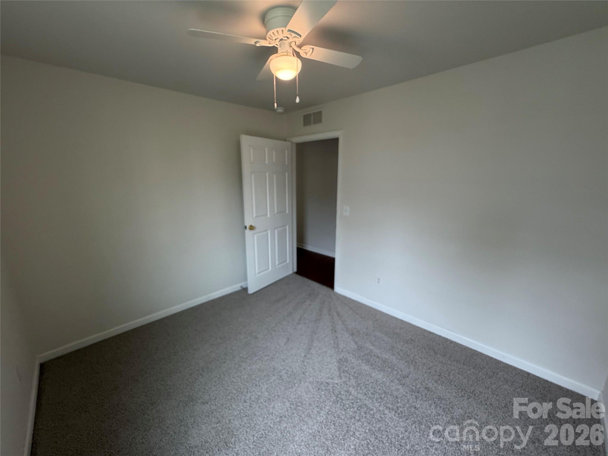 109 Lakewood Avenue Property Photo 13