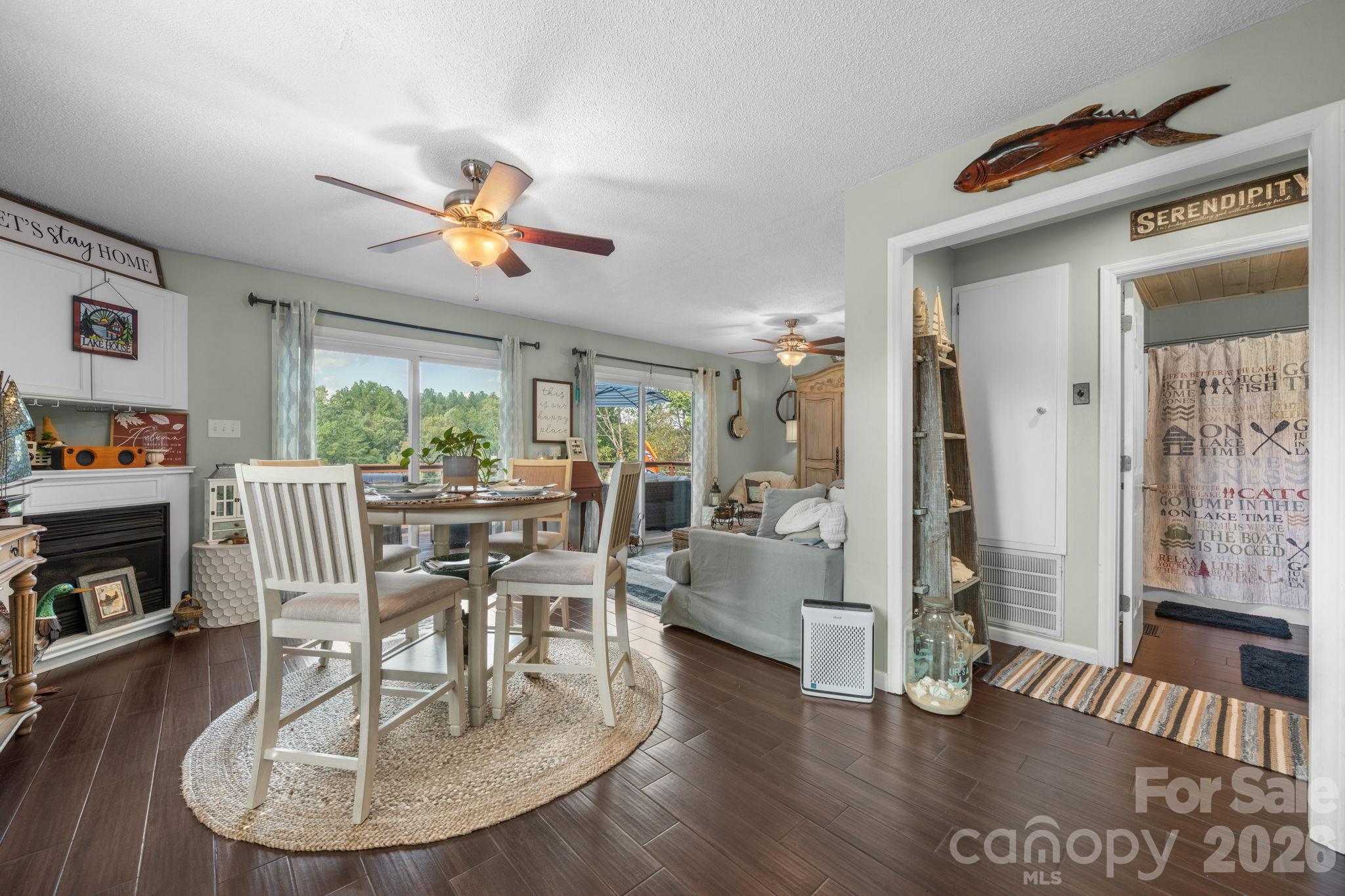 291 N Hughes Boulevard Property Photo 6