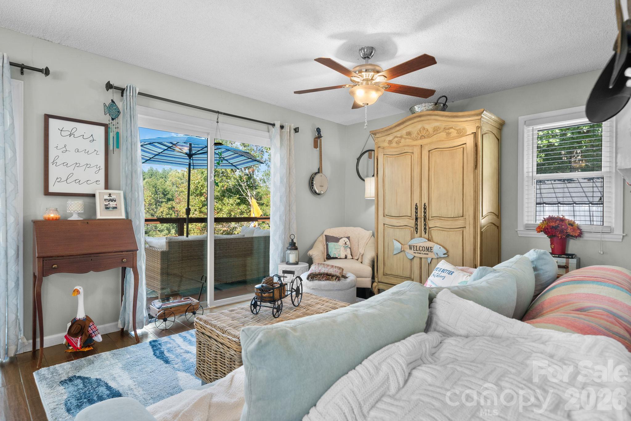 291 N Hughes Boulevard Property Photo 12