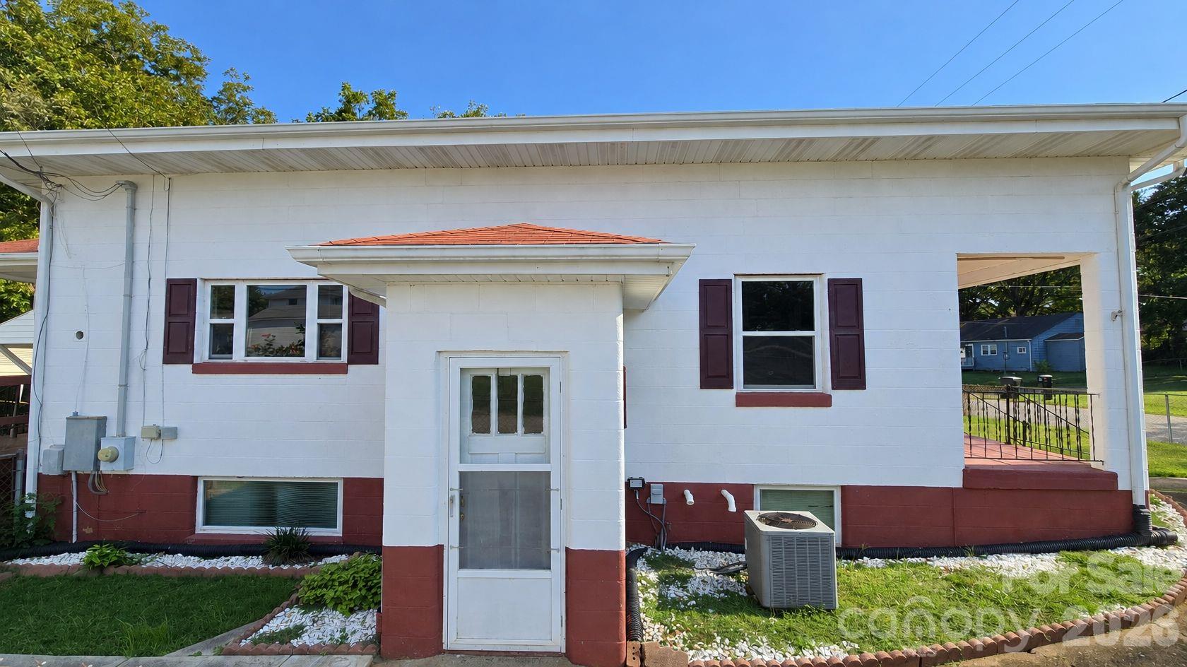 114 School Street Property Photo 13
