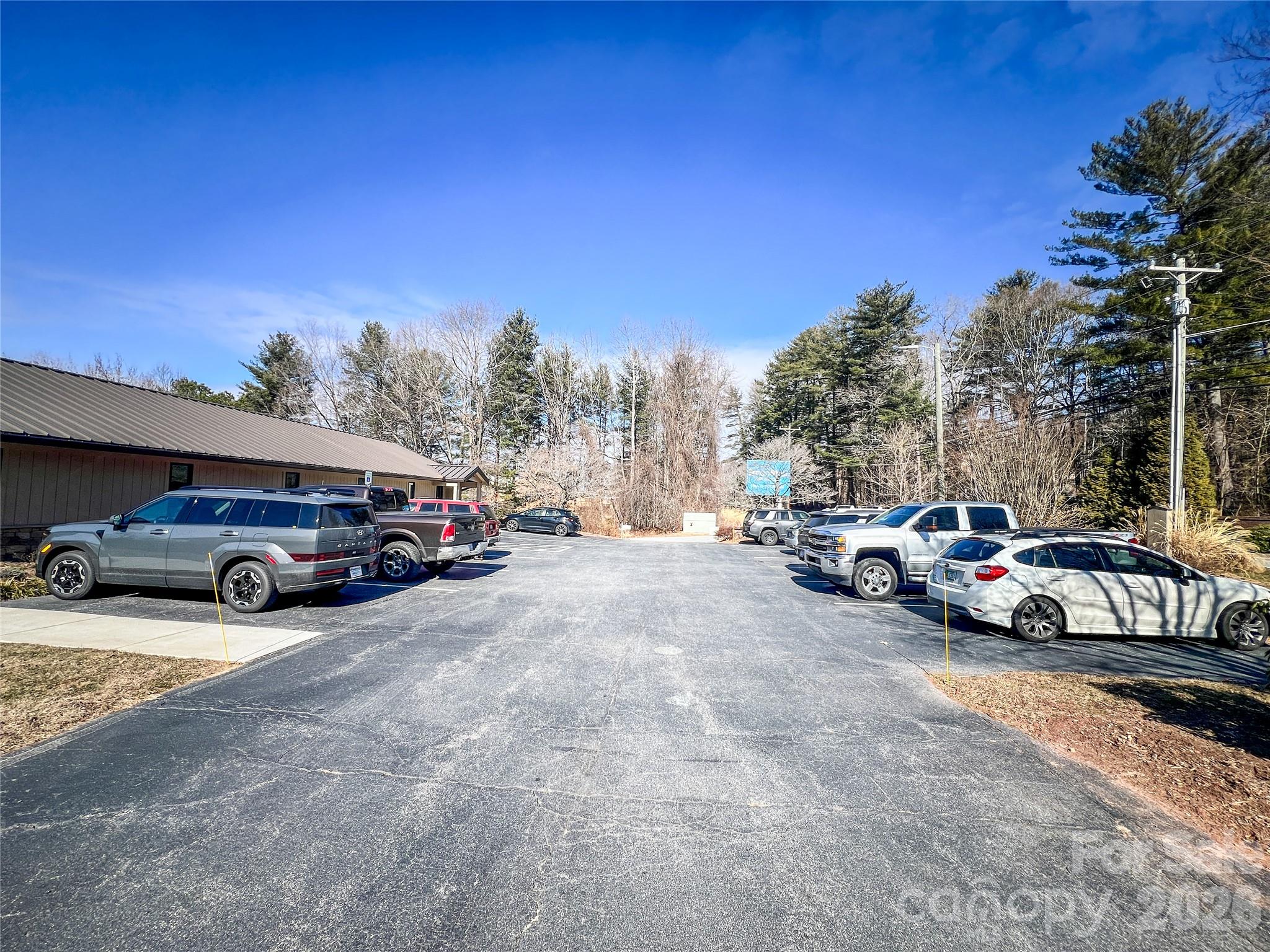 3175 Sweeten Creek Road Property Photo 8