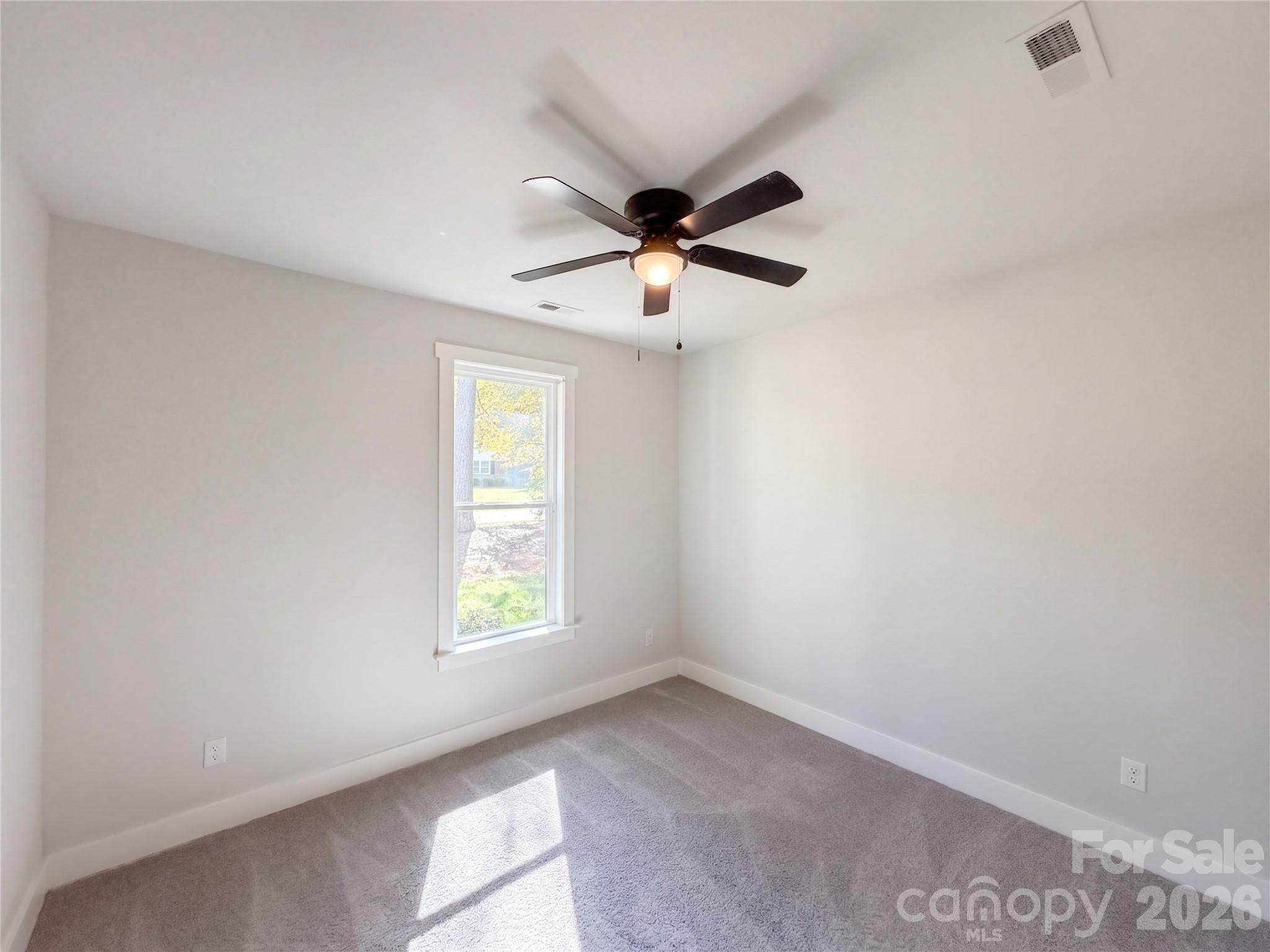 8807 Crestwood Drive Property Photo 13