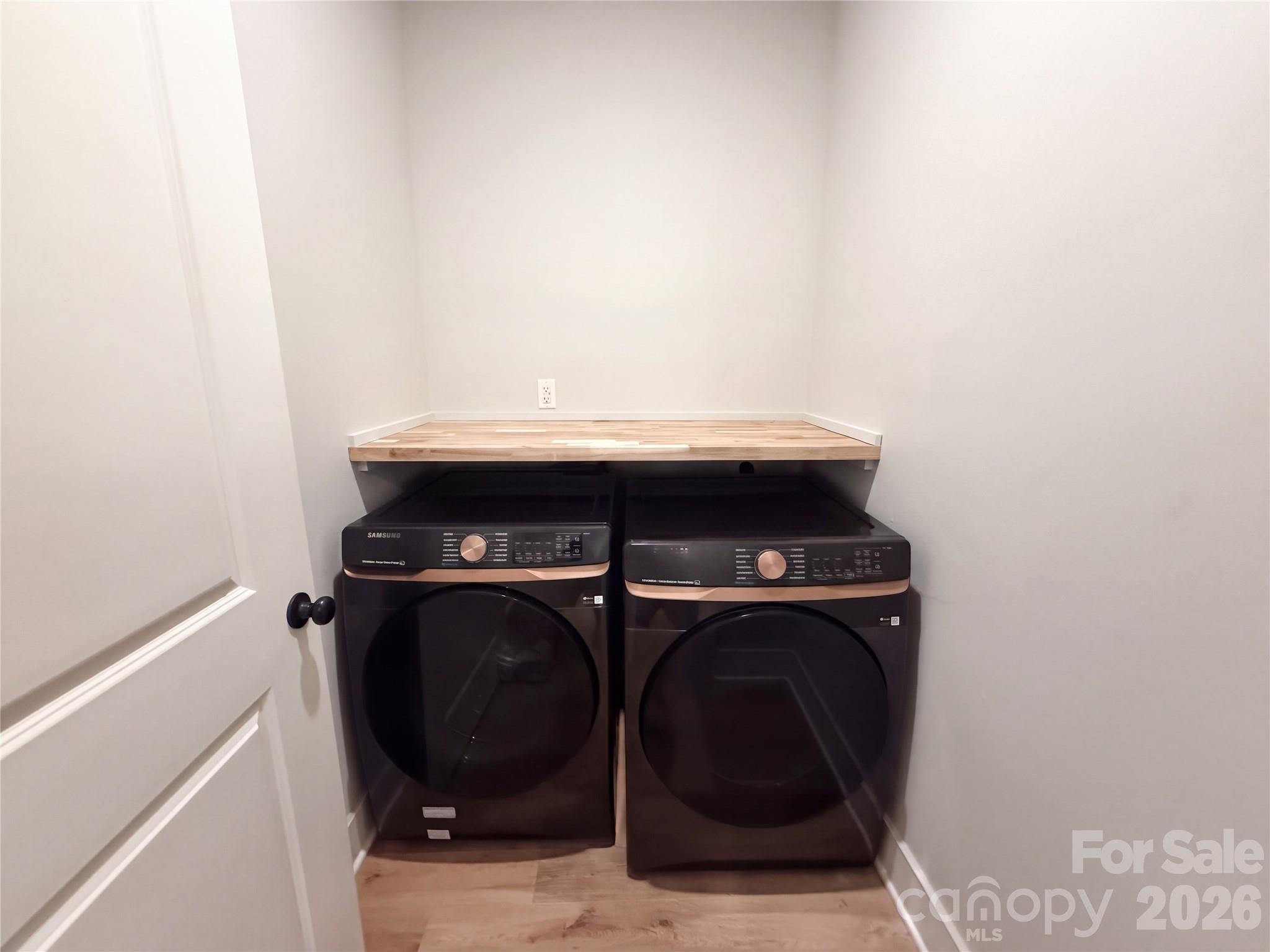 8807 Crestwood Drive Property Photo 20