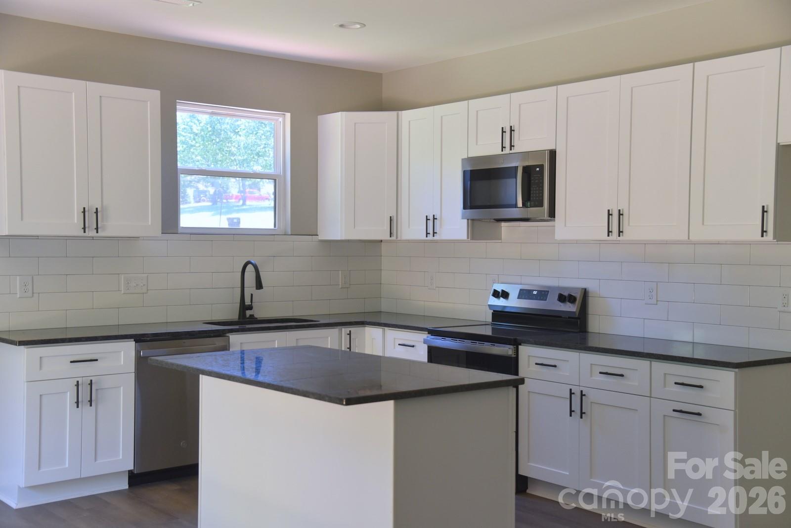 1134 Lyndsey Brooke Court Property Photo 8