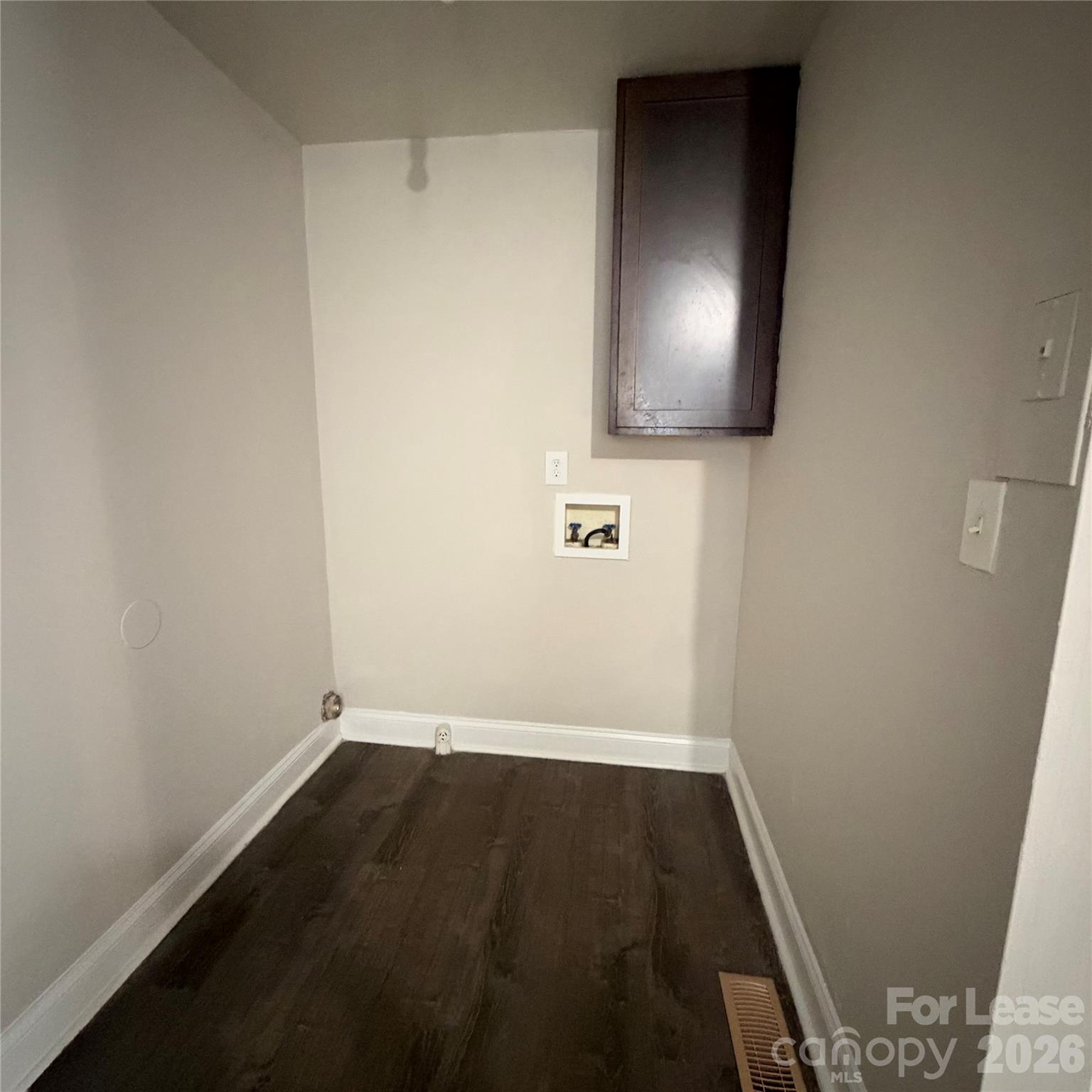608 Peaceful Glen Road Property Photo 4